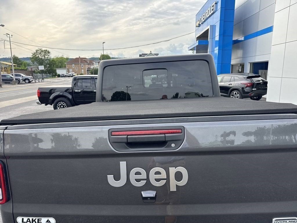 2022 Jeep Gladiator Overland