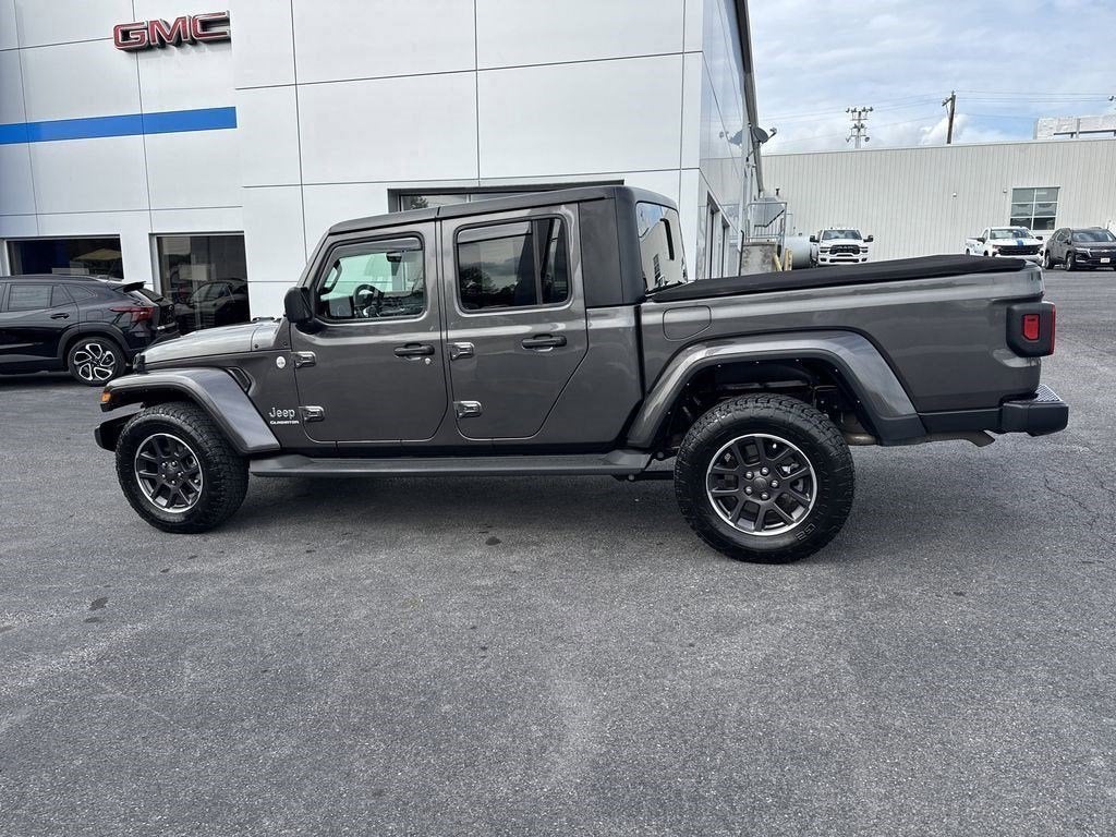 2022 Jeep Gladiator Overland