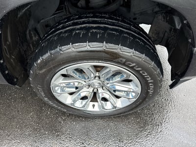 2020 RAM 1500 Laramie Crew Cab 4x4 5'7" Box