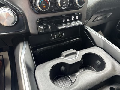 2020 RAM 1500 Laramie Crew Cab 4x4 5'7" Box