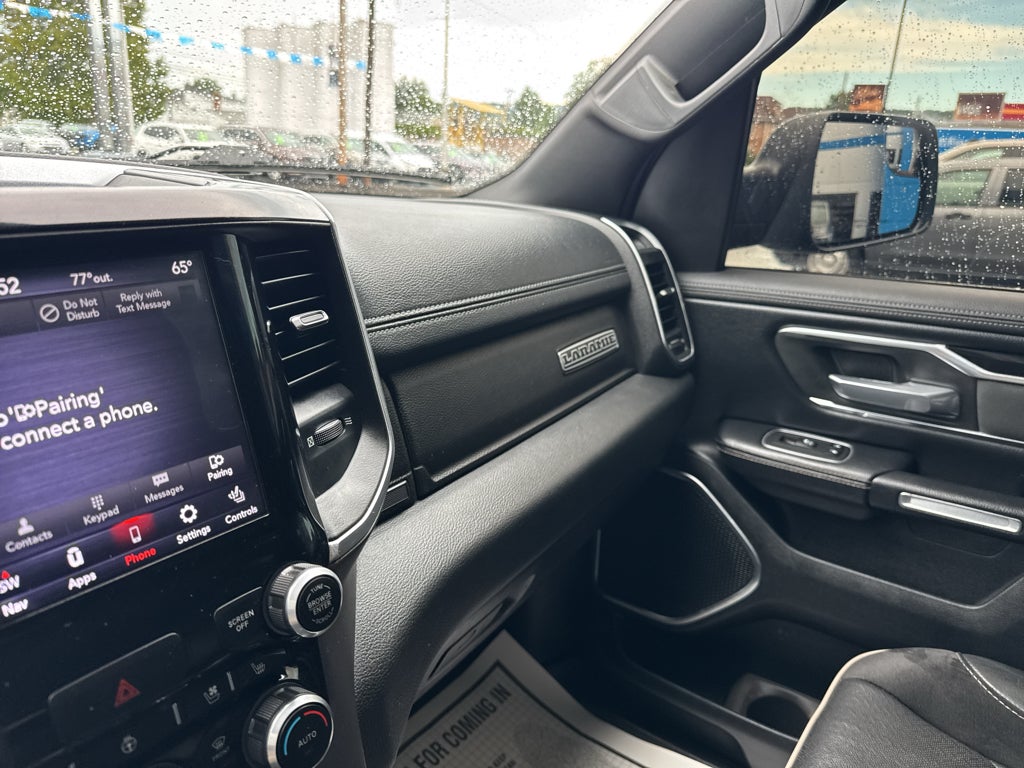 2020 RAM 1500 Laramie Crew Cab 4x4 5'7" Box