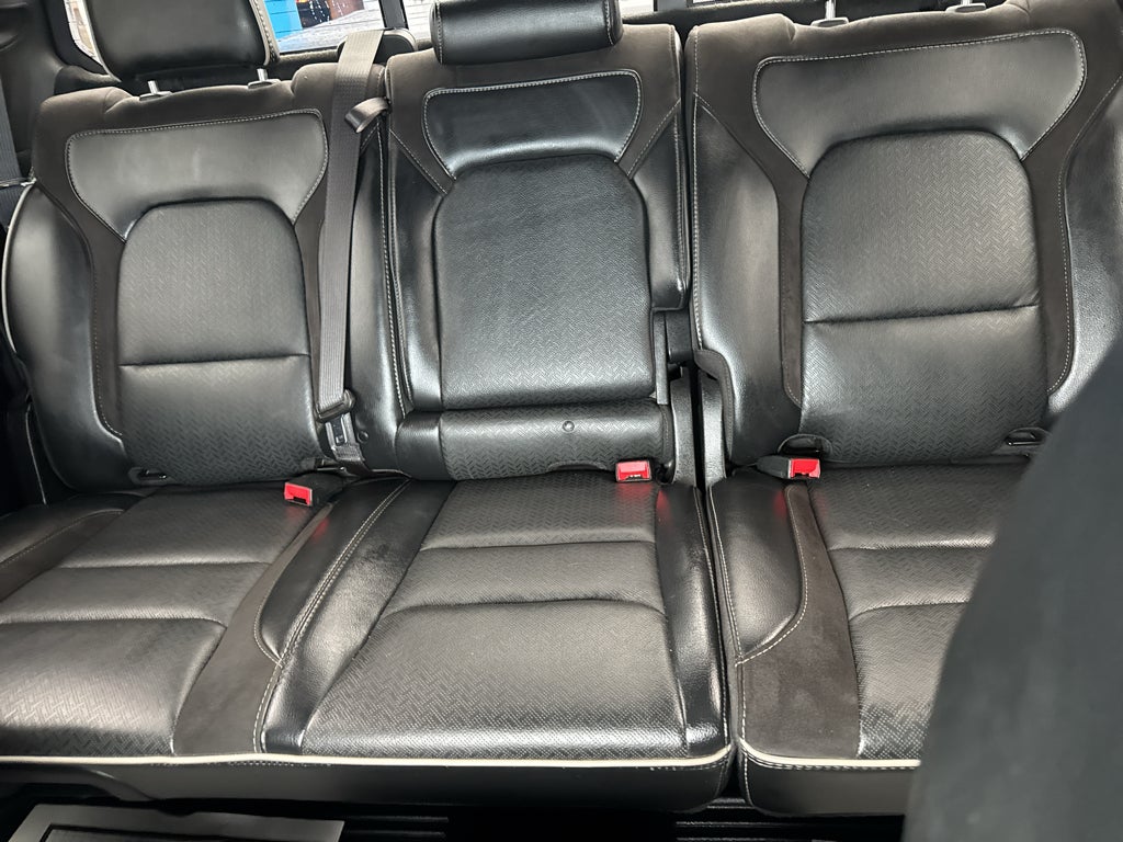 2020 RAM 1500 Laramie Crew Cab 4x4 5'7" Box