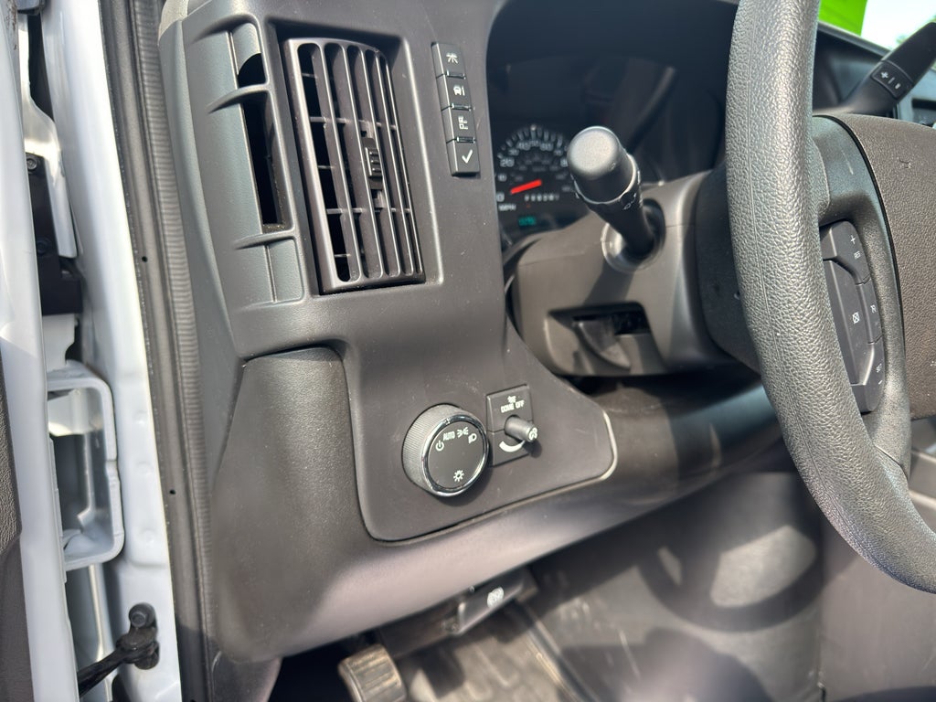 2024 Chevrolet Express Cargo 2500 WT
