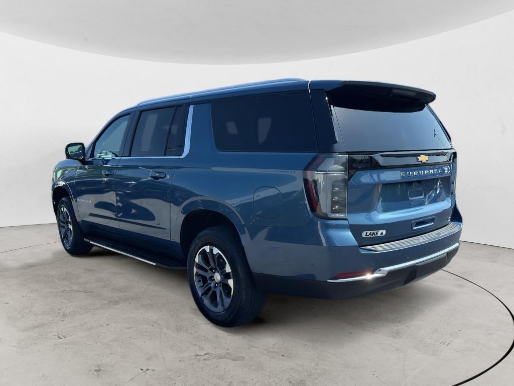 2025 Chevrolet Suburban LT