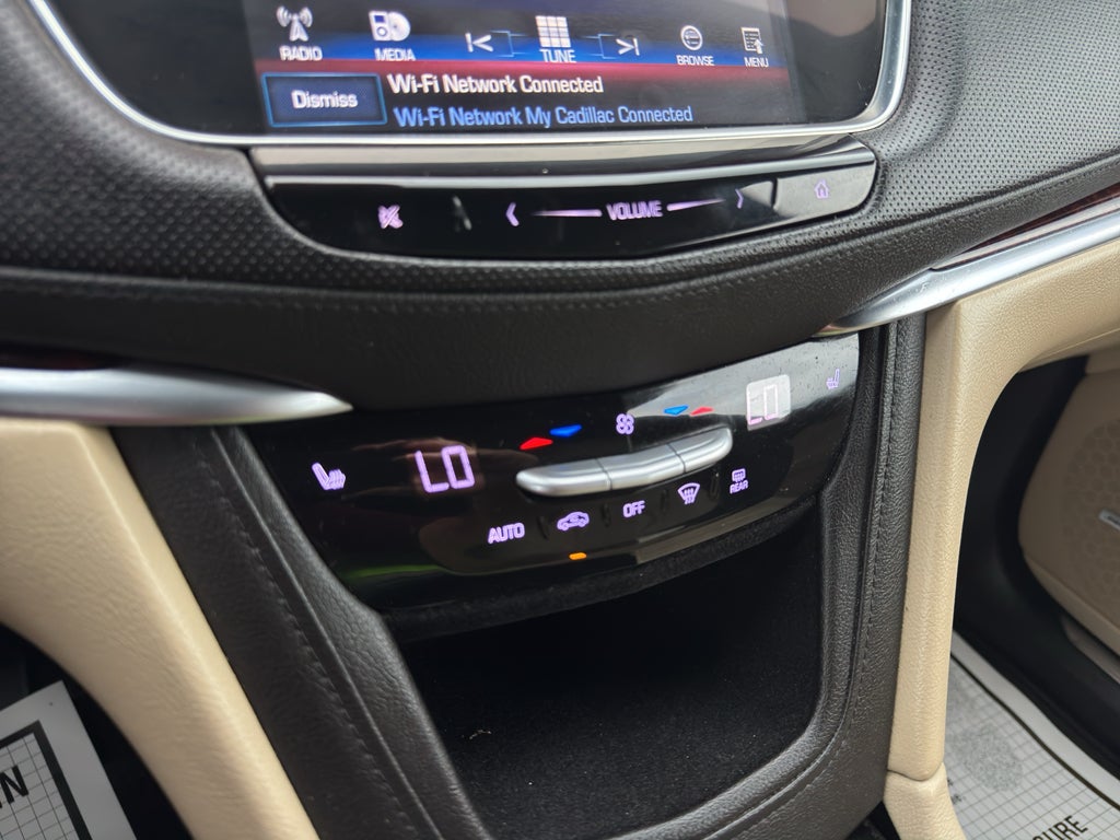 2018 Cadillac XT5 Luxury AWD