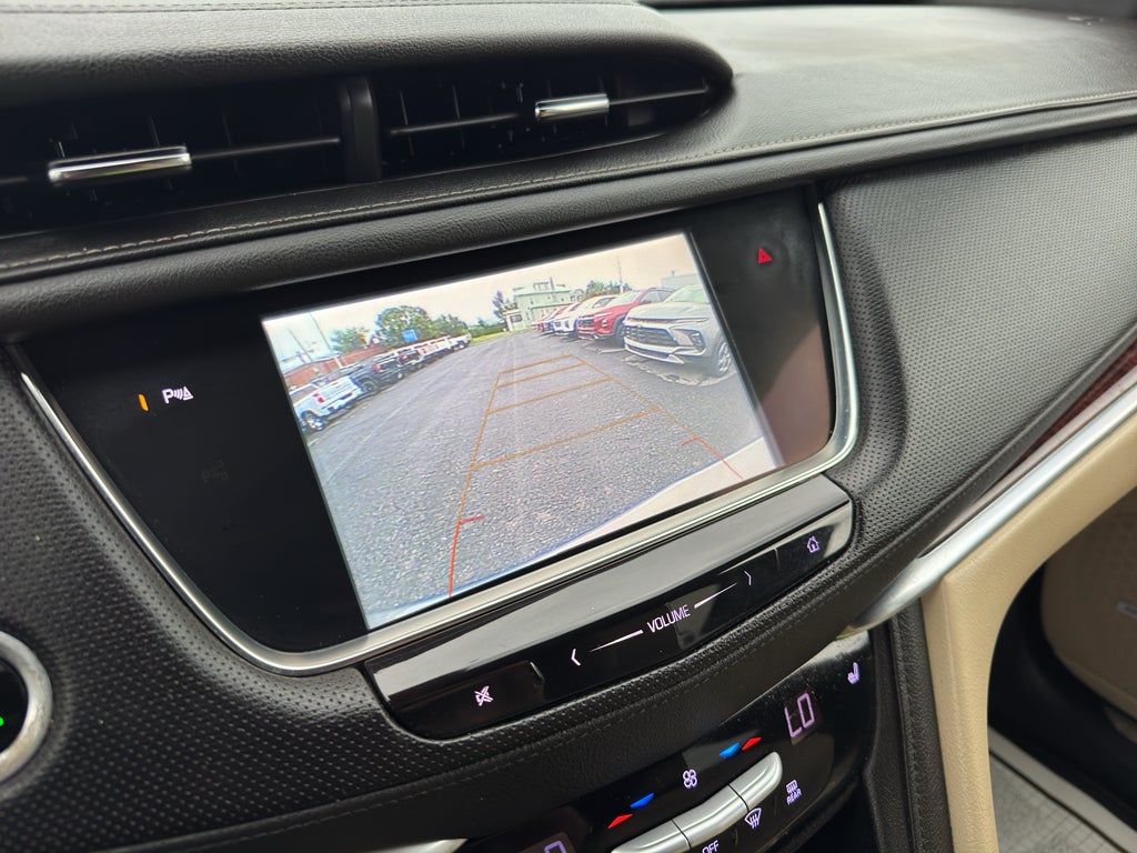 2018 Cadillac XT5 Luxury AWD