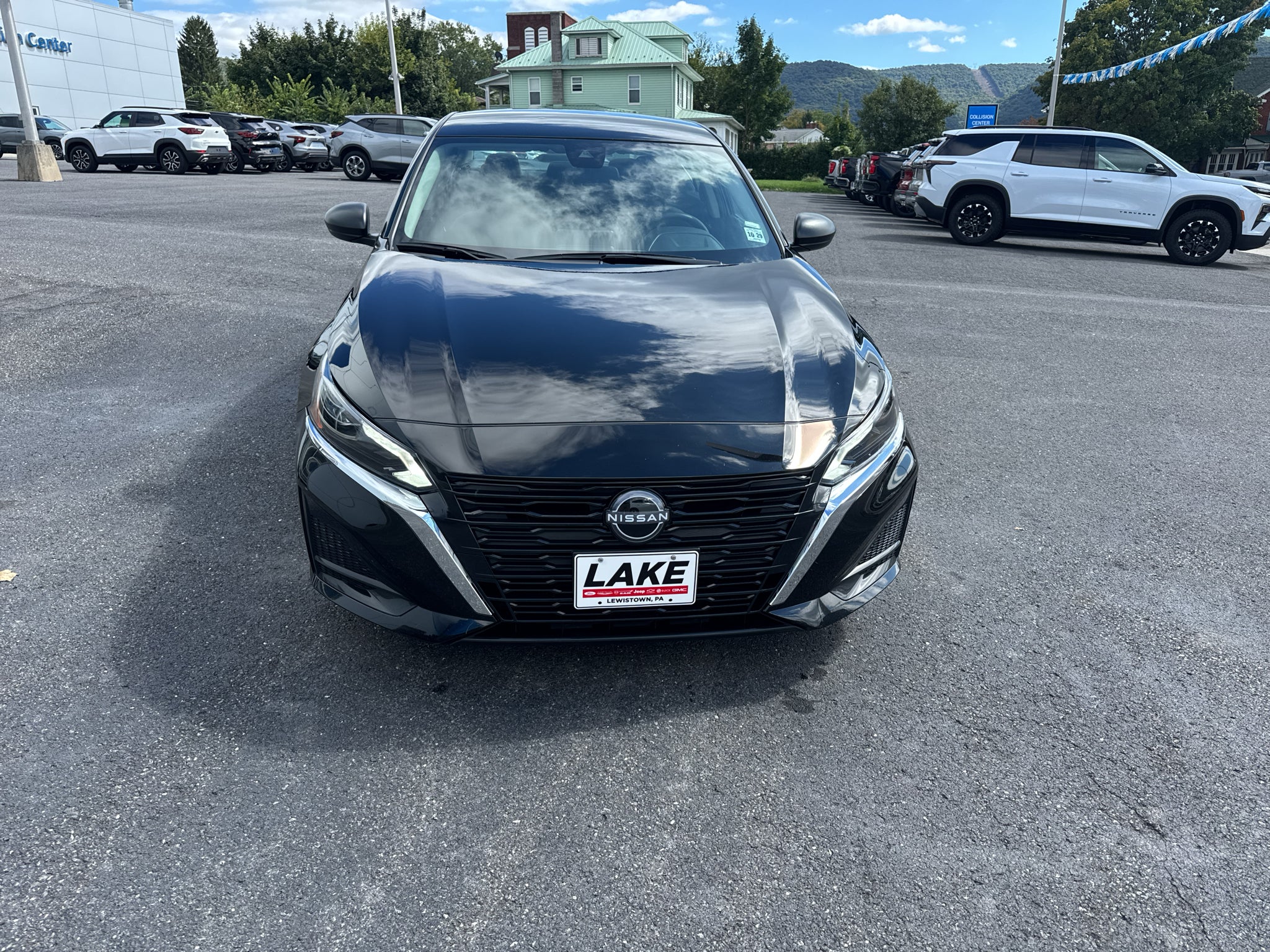 2025 Nissan Altima SV