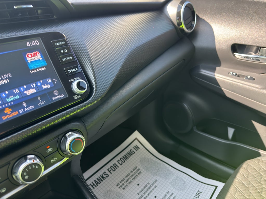 2023 Nissan Kicks SV Xtronic CVT