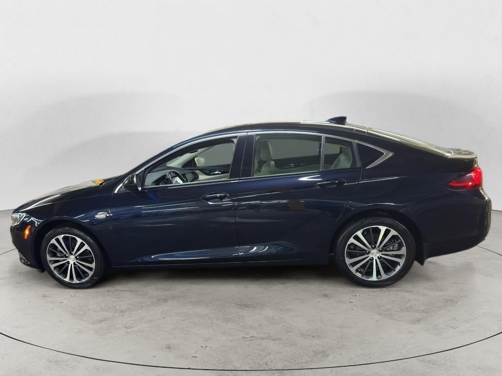 2018 Buick Regal Sportback Essence