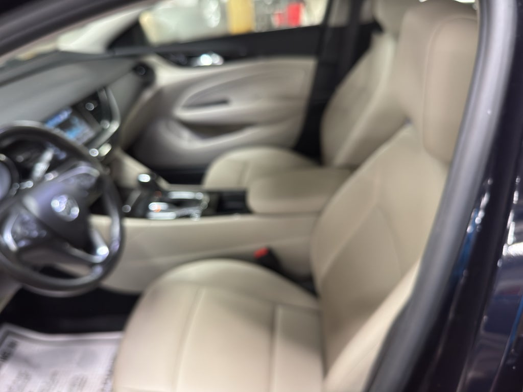 2018 Buick Regal Sportback Essence