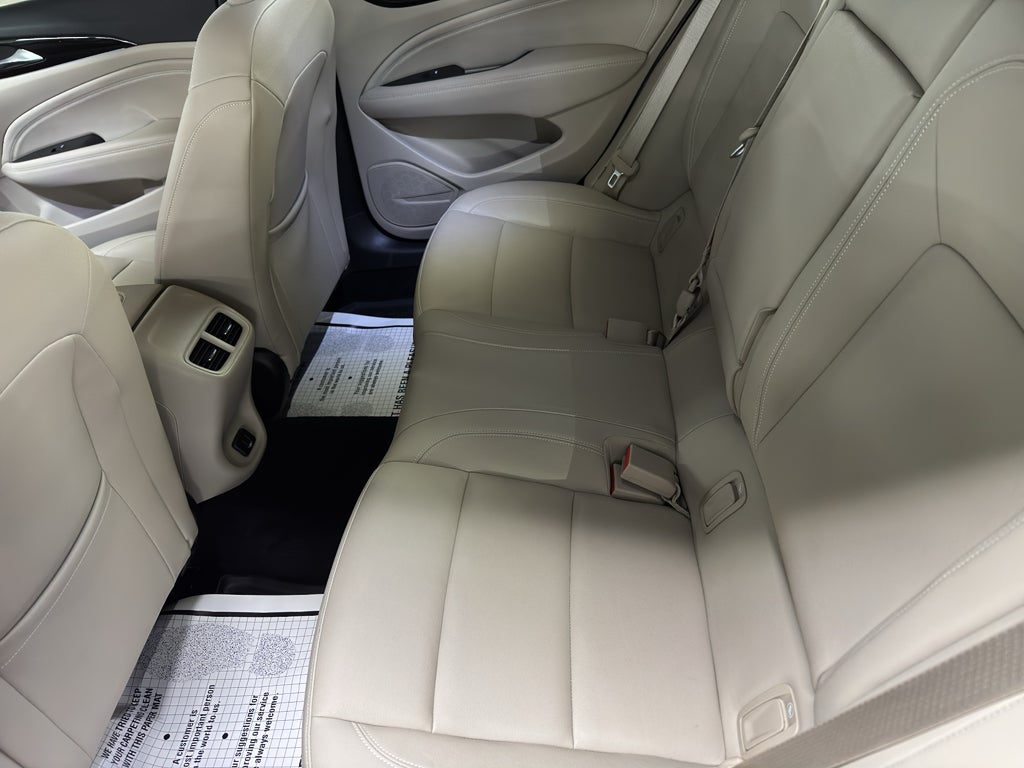 2018 Buick Regal Sportback Essence