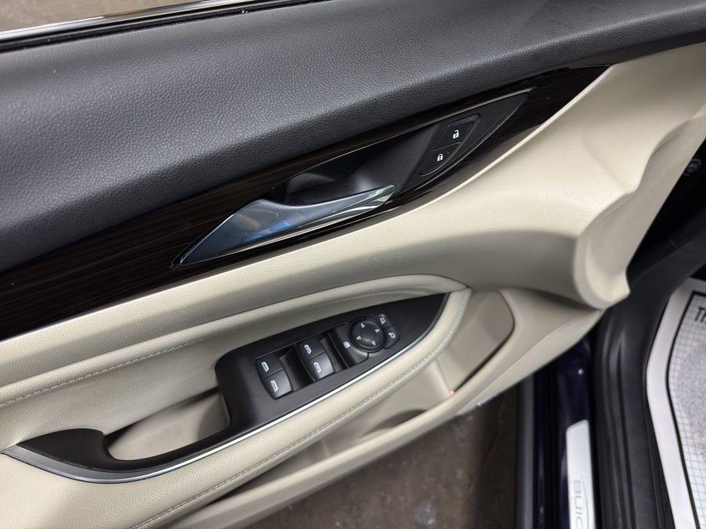 2018 Buick Regal Sportback Essence