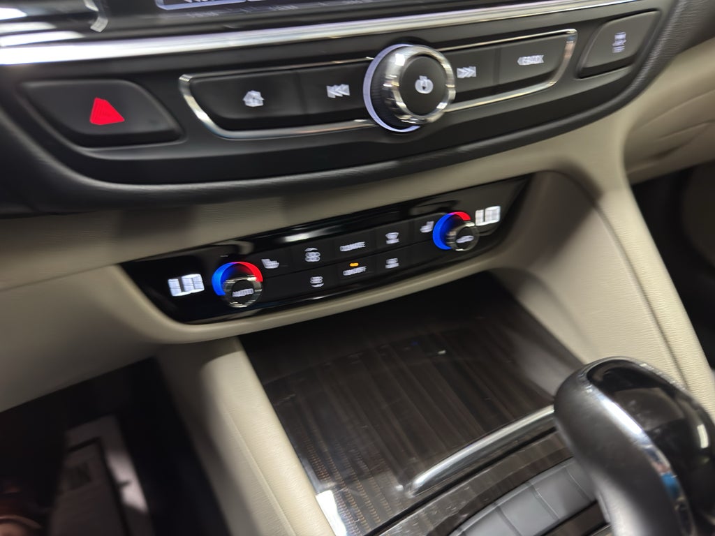 2018 Buick Regal Sportback Essence