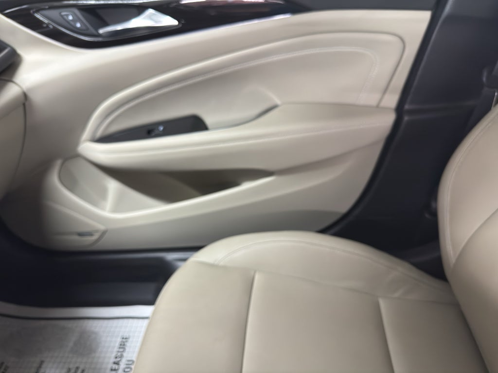 2018 Buick Regal Sportback Essence