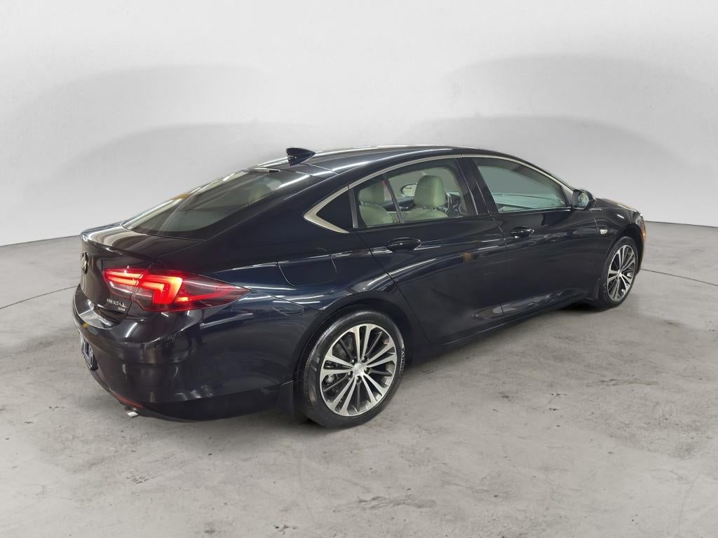 2018 Buick Regal Sportback Essence