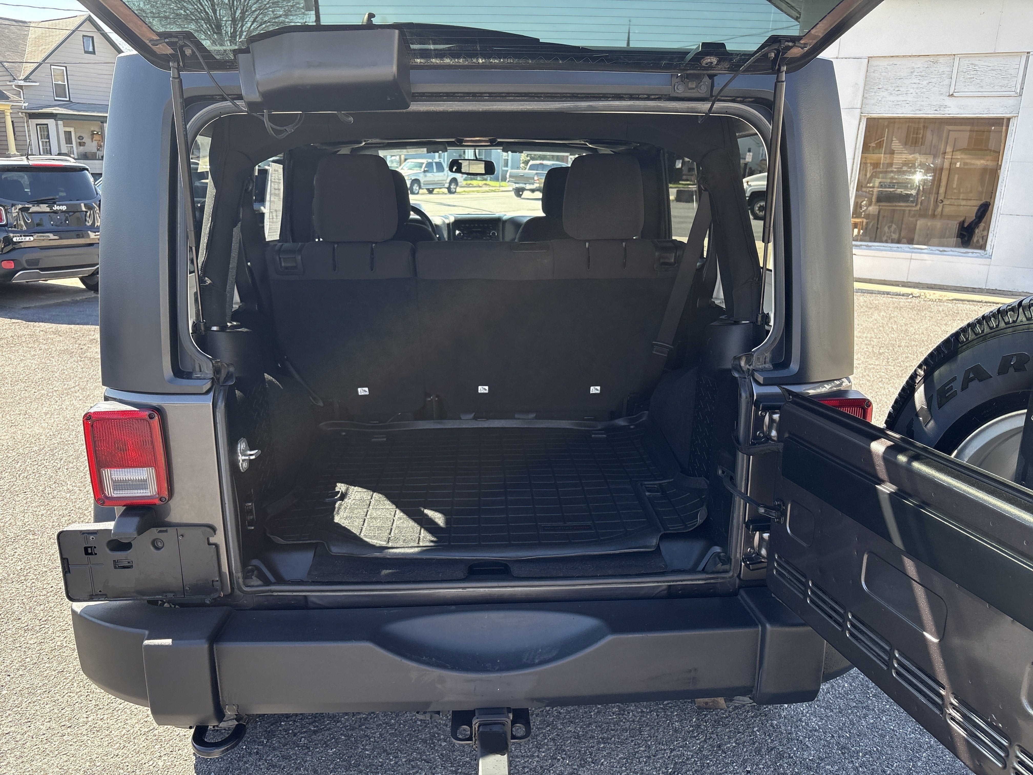 2014 Jeep WRANGLER UNLIMI SPORT