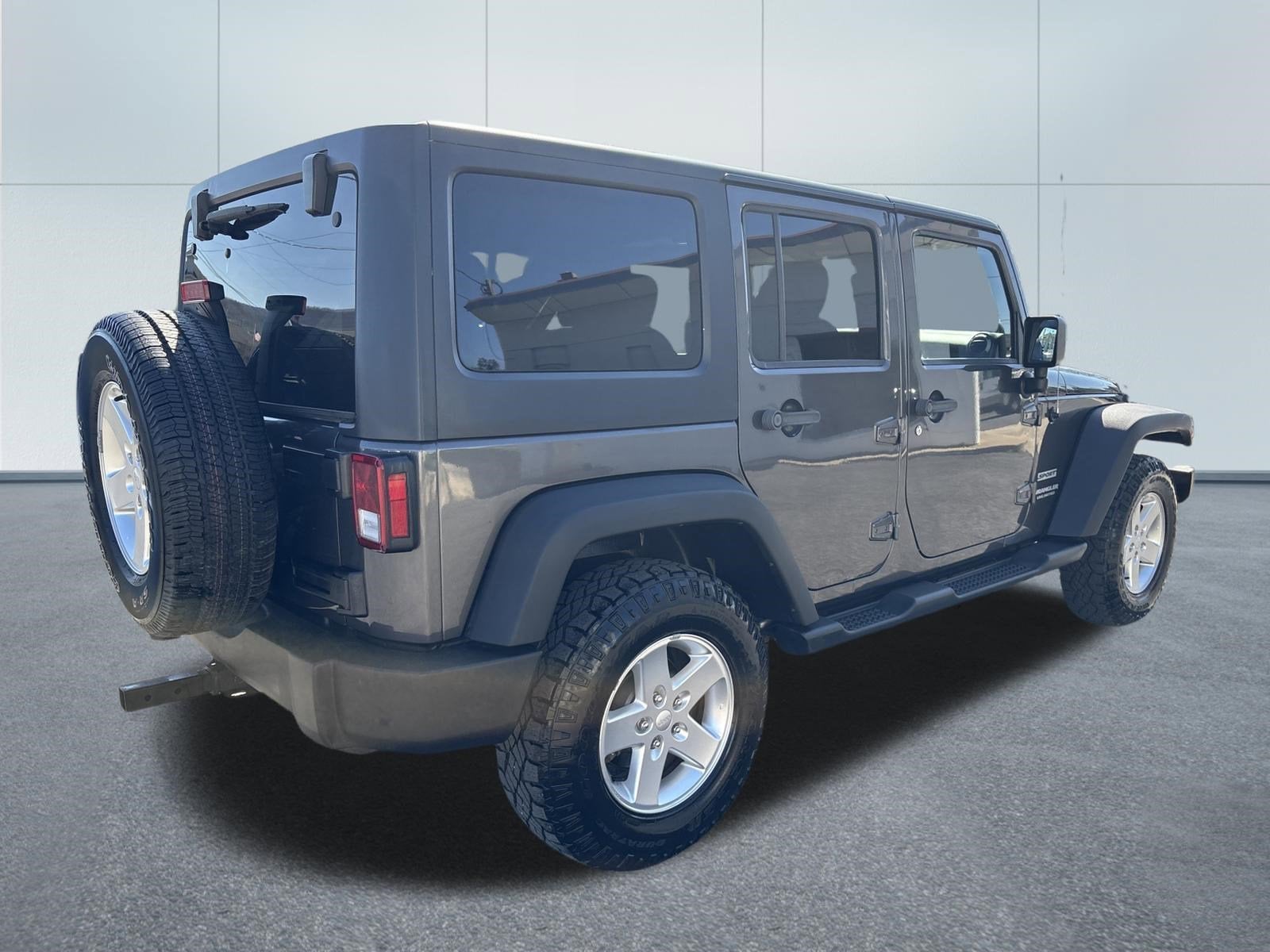 2014 Jeep WRANGLER UNLIMI SPORT