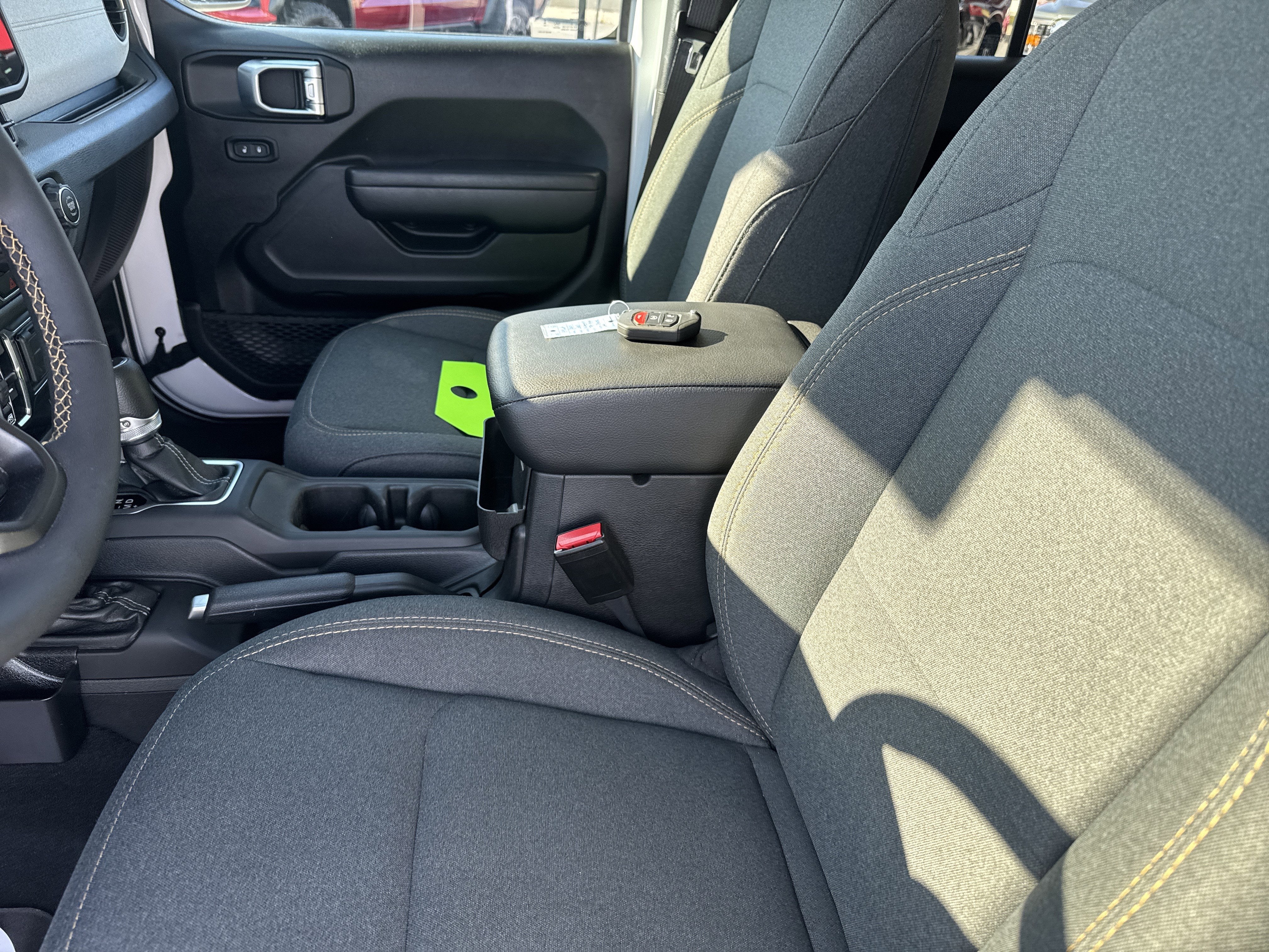 2024 Jeep WRANGLER UNL SPORT S