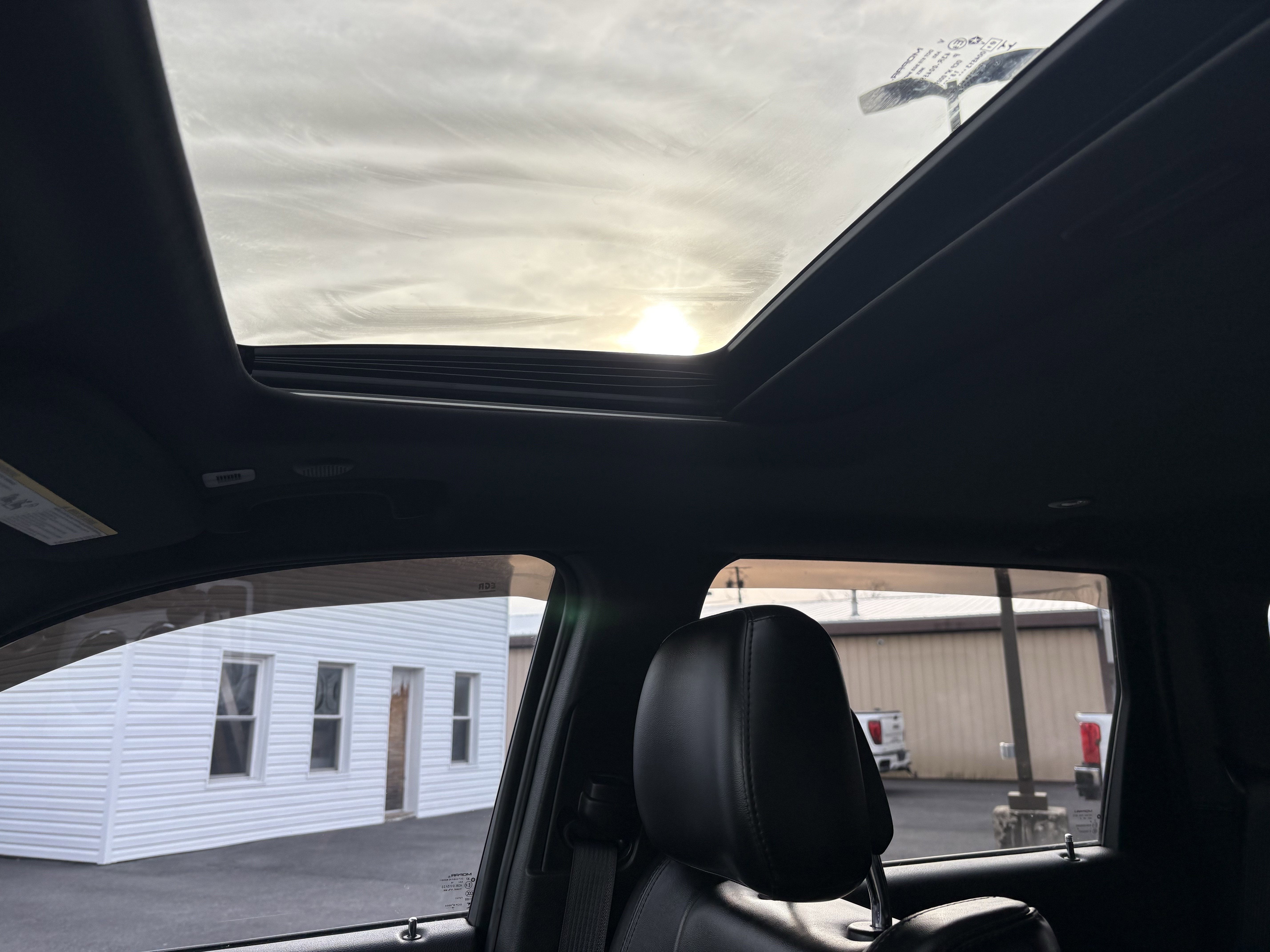 2019 Jeep GRAND CHEROKEE ALTITUDE