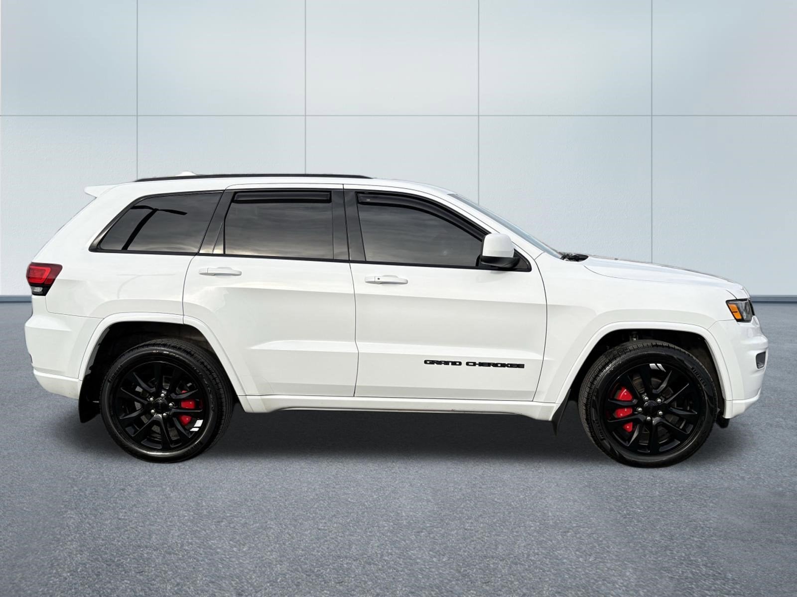2019 Jeep GRAND CHEROKEE ALTITUDE