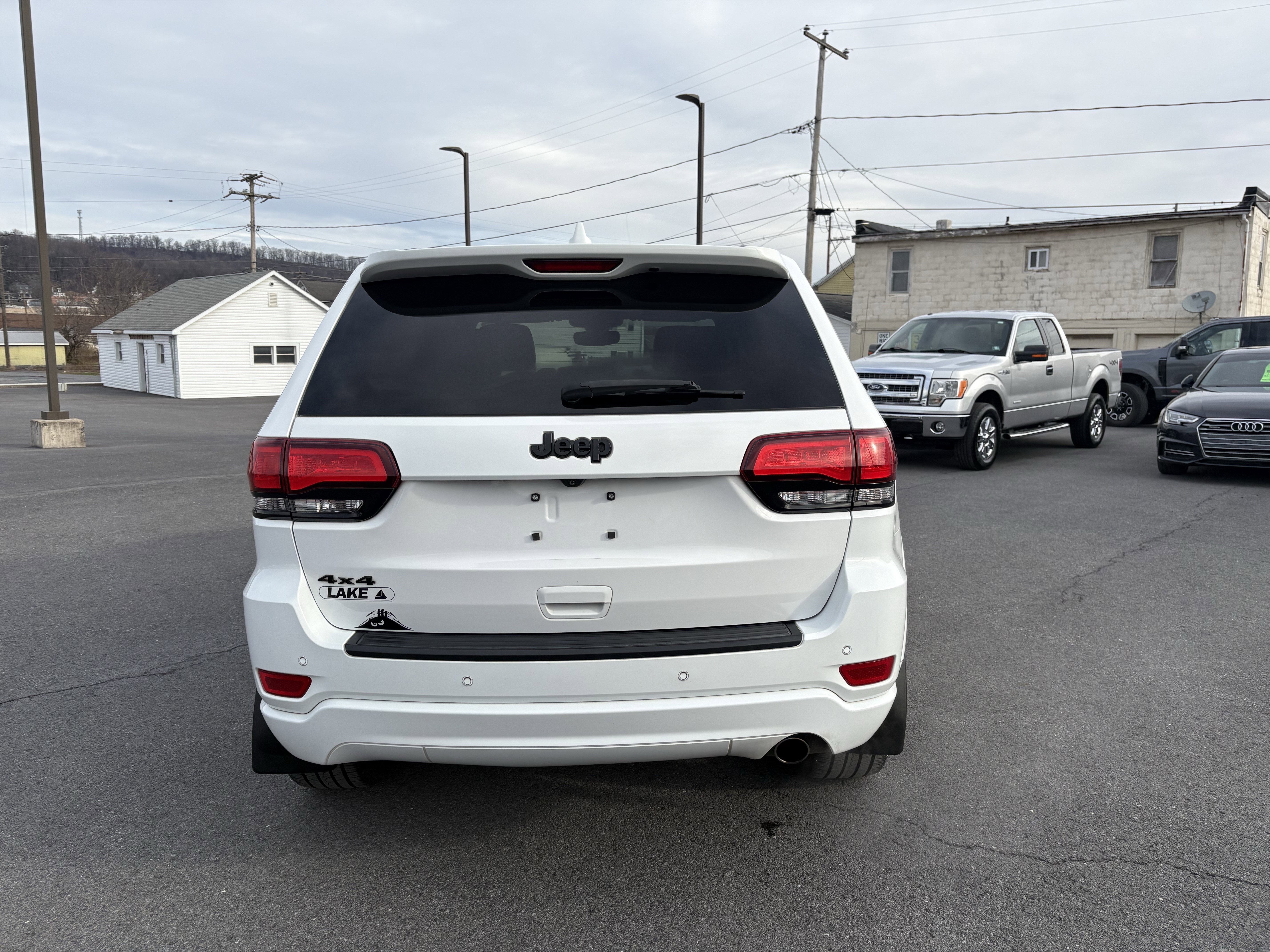 2019 Jeep GRAND CHEROKEE ALTITUDE
