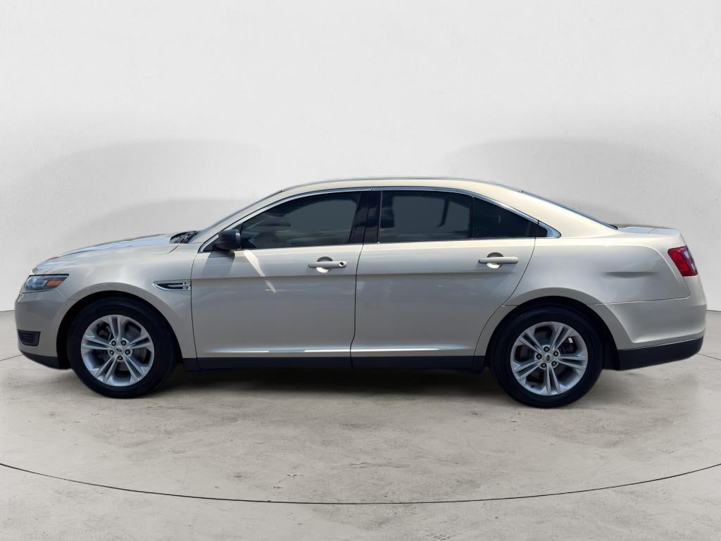 2018 Ford Taurus SE