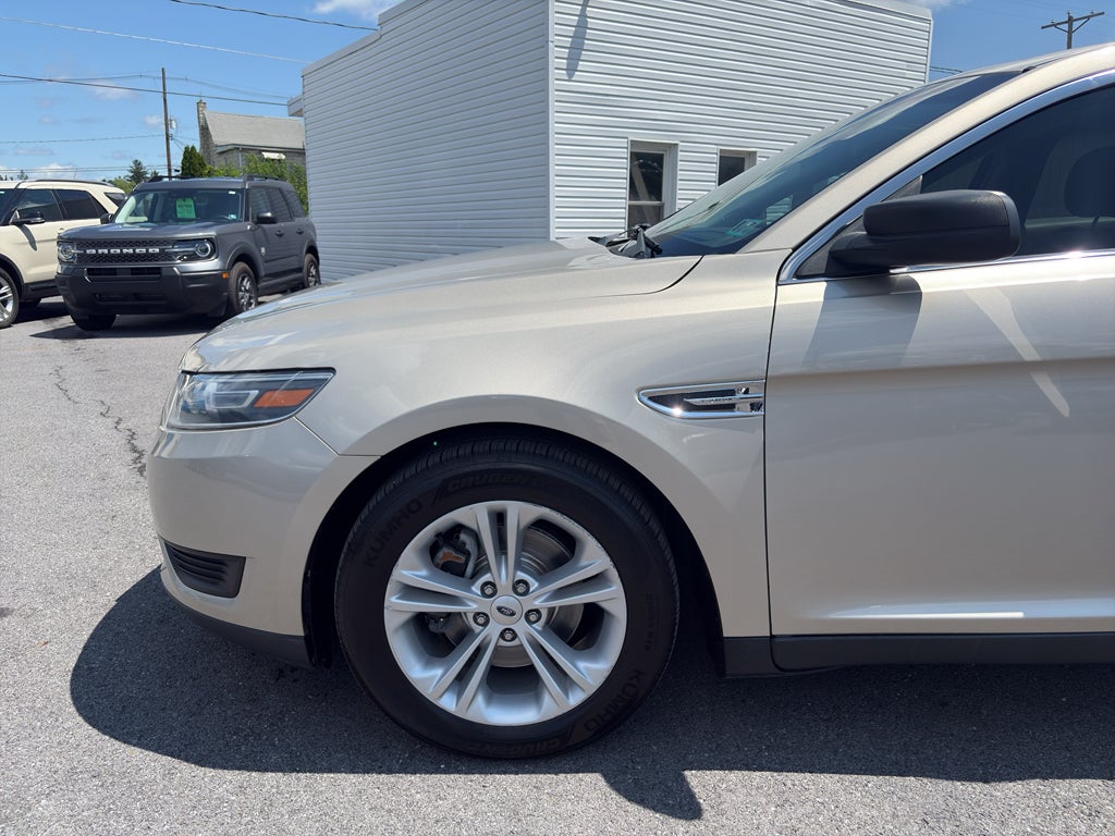 2018 Ford Taurus SE
