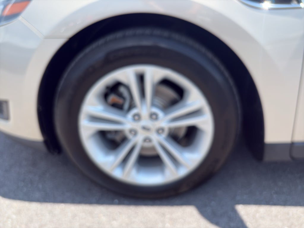 2018 Ford Taurus SE