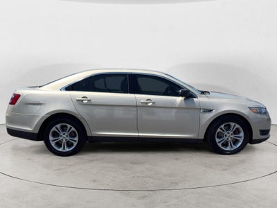 2018 Ford Taurus SE