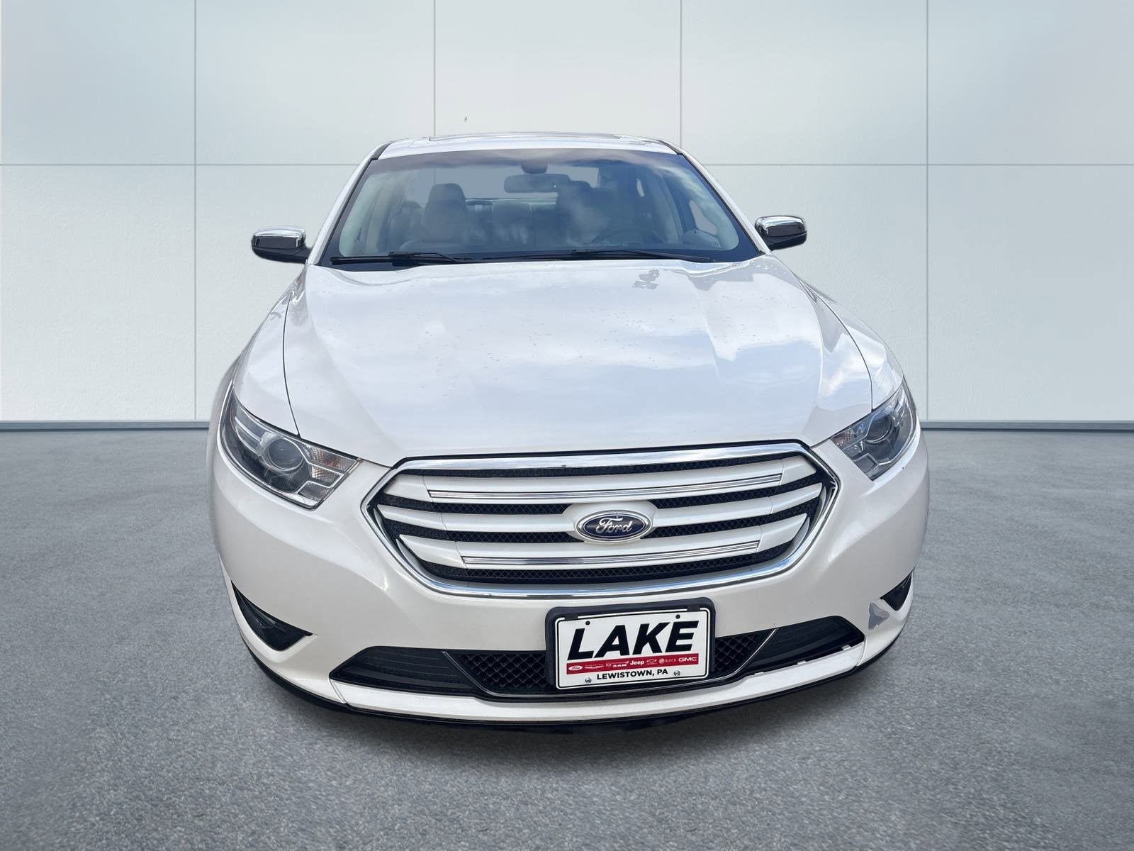 2016 Ford TAURUS LIMITED