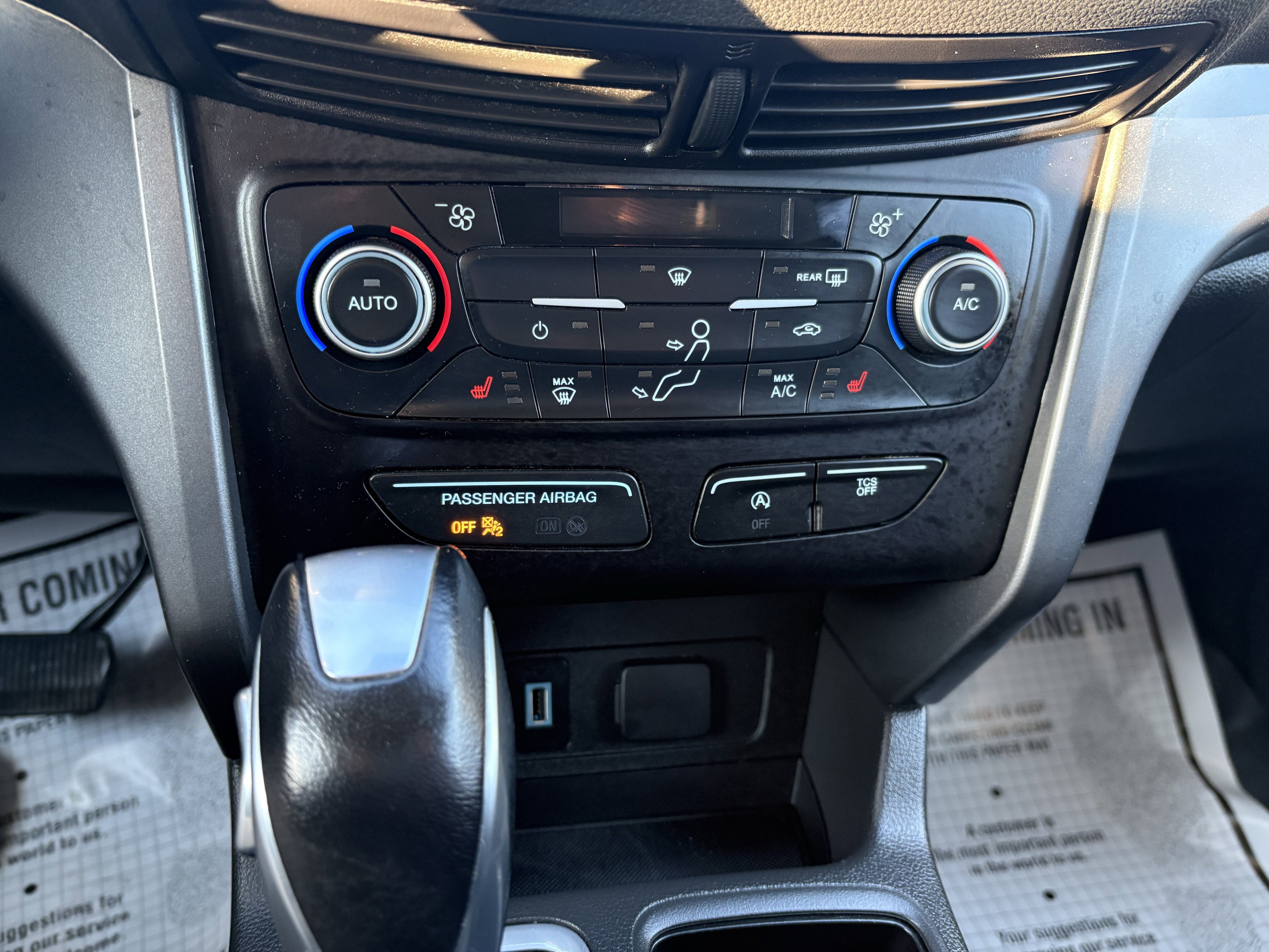 2018 Ford ESCAPE SEL
