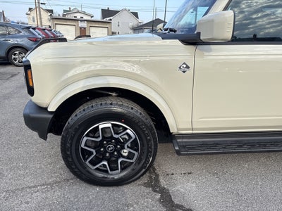 2025 Ford Bronco Outer Banks