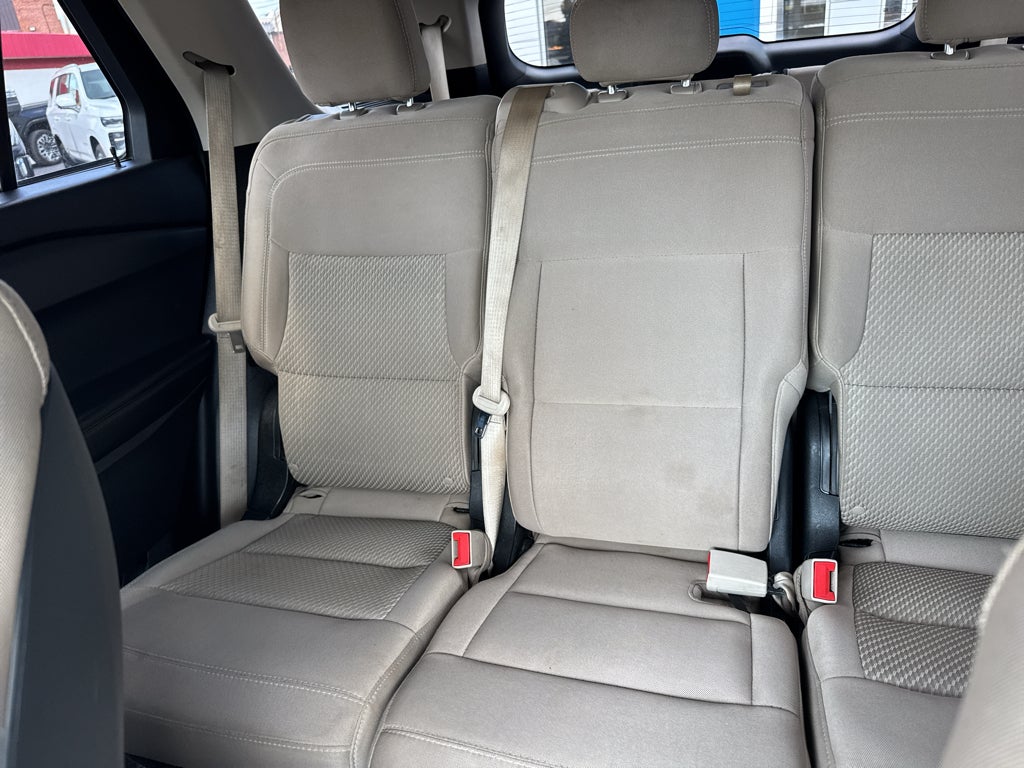 2020 Ford Explorer Base