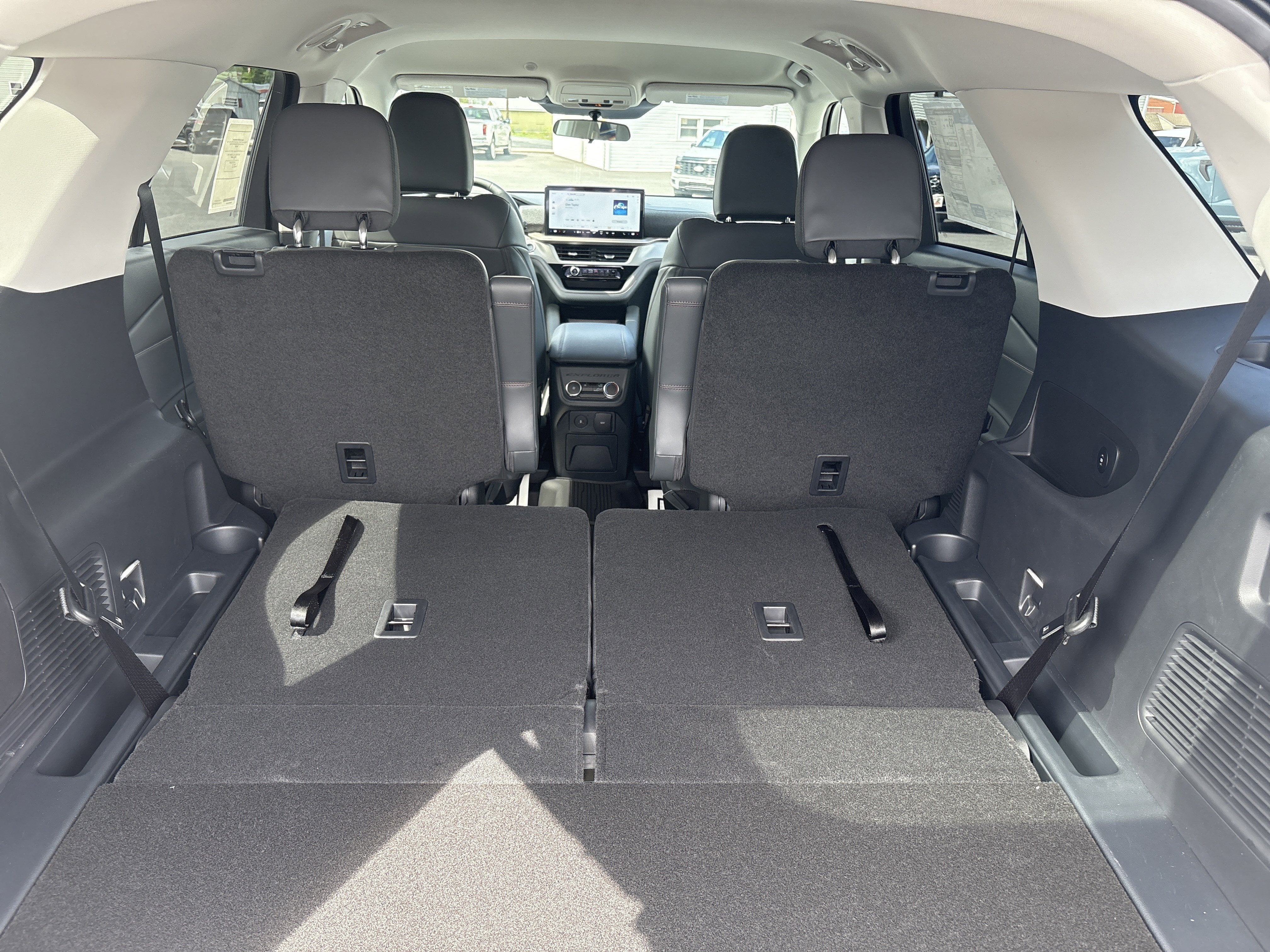 2026 Ford Explorer Base