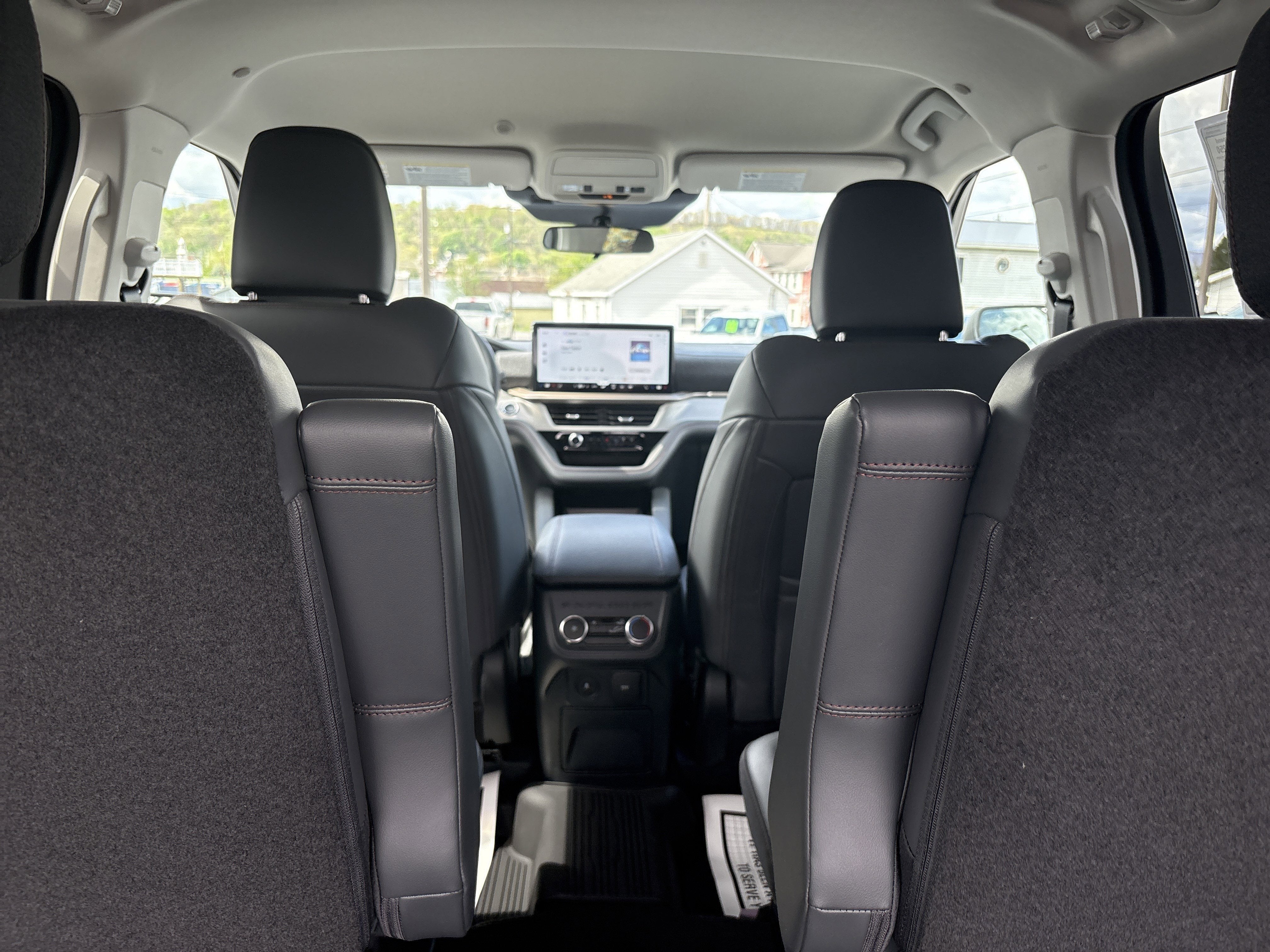 2026 Ford Explorer Base