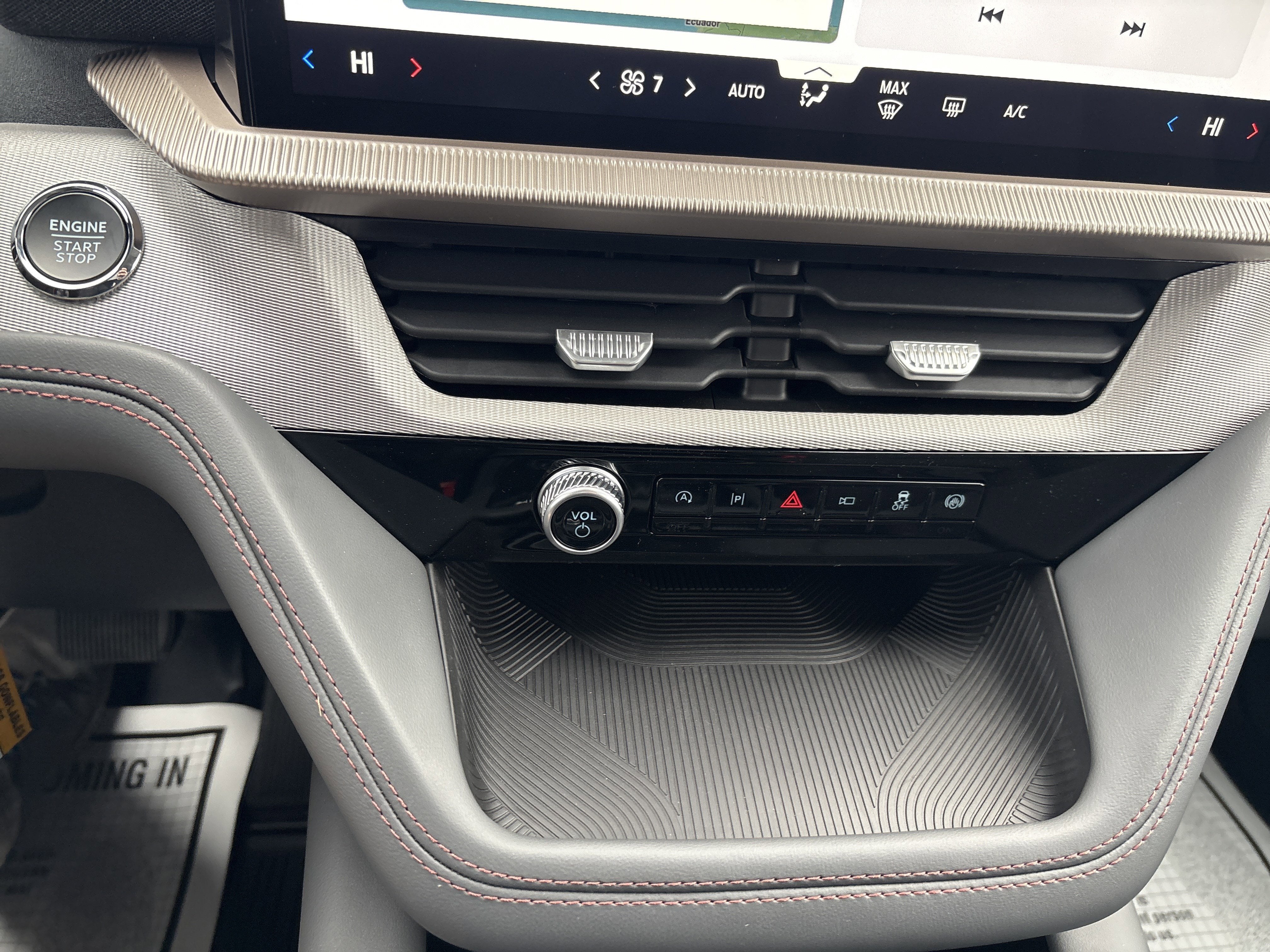 2026 Ford Explorer Active w/100A Pkg