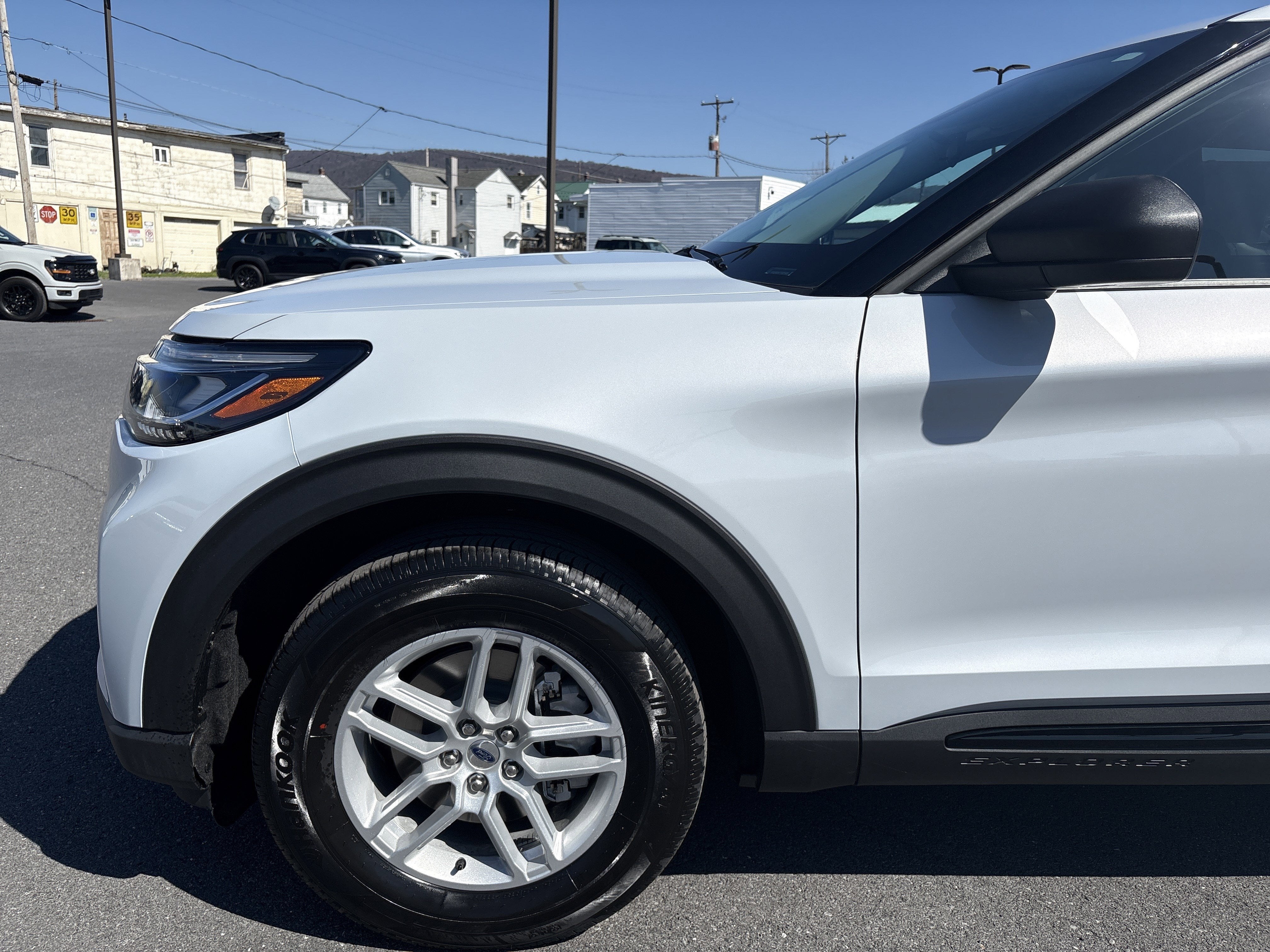 2026 Ford Explorer Active w/200A Pkg