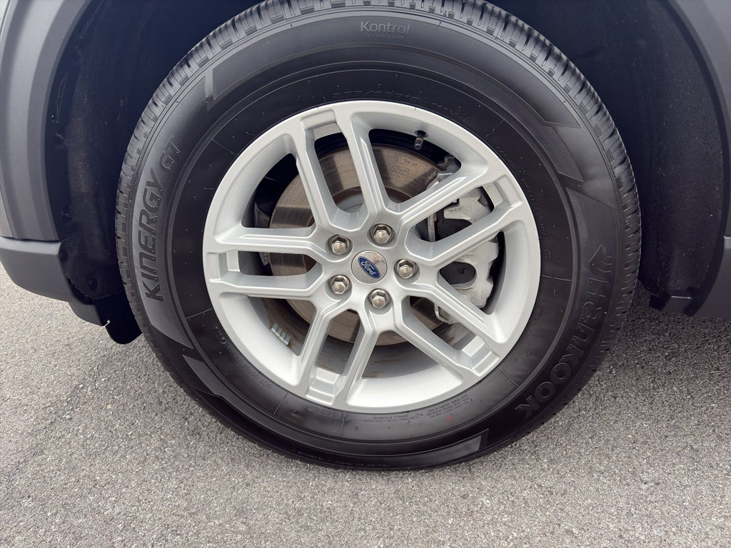 2026 Ford Explorer Active w/100A Pkg
