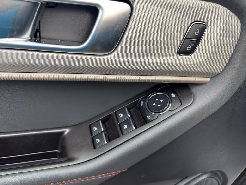 2026 Ford Explorer Active w/100A Pkg