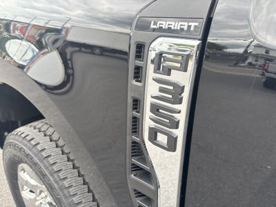 2027 Ford F-350 LARIAT