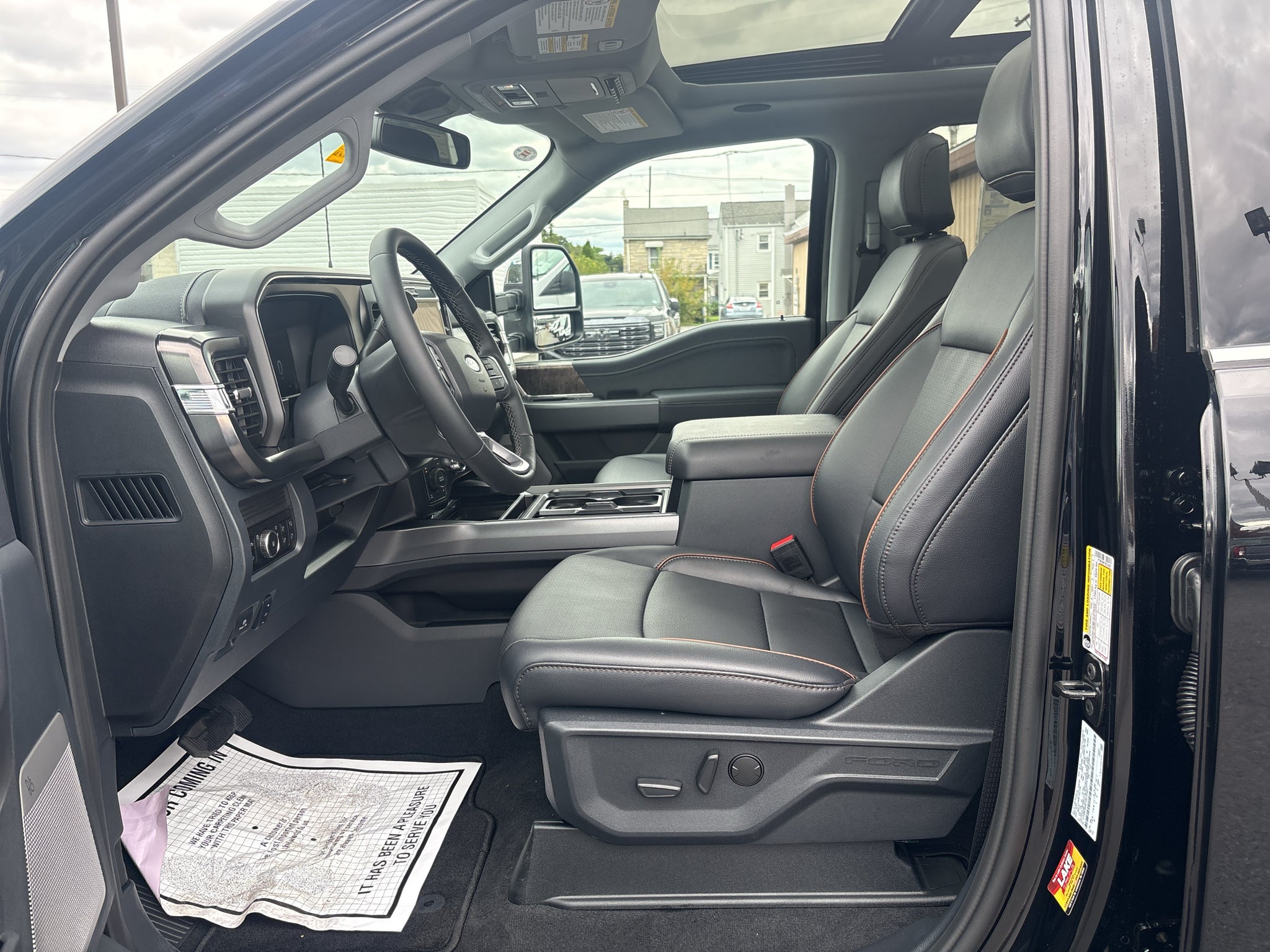 2027 Ford F-350 LARIAT