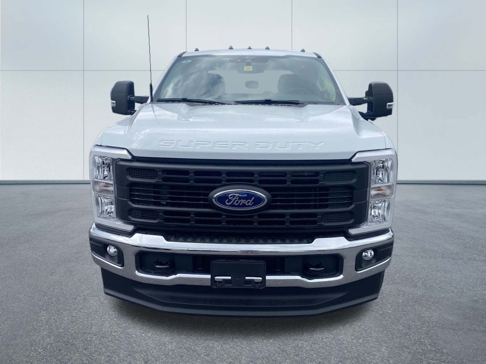 2026 Ford Super Duty F-350 SRW F-350® XL