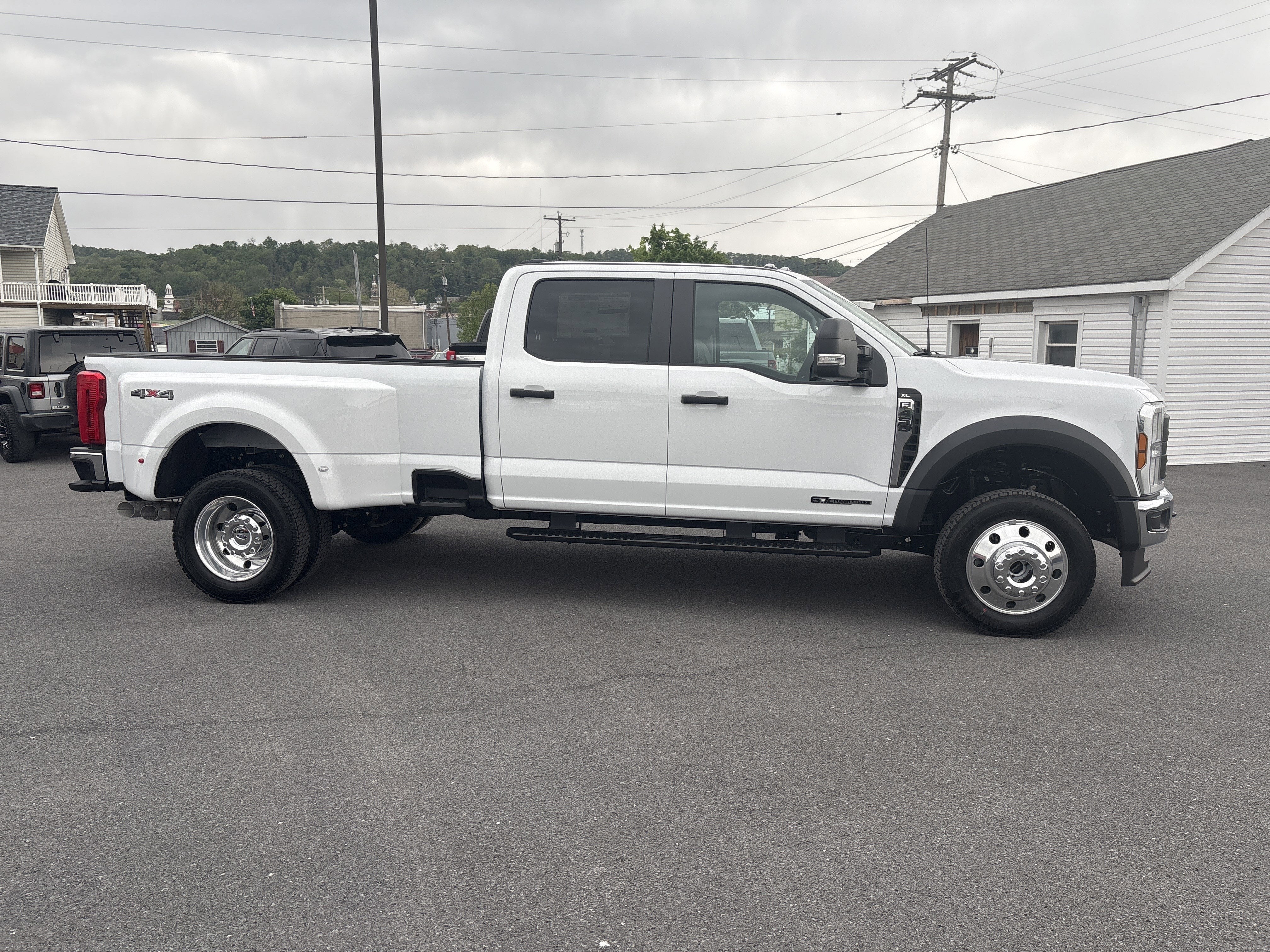 2026 Ford Super Duty F-450 DRW Base