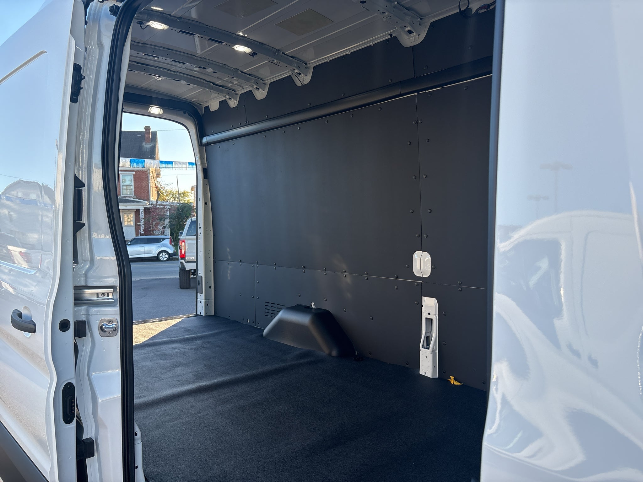 2027 Ford Transit Van Base