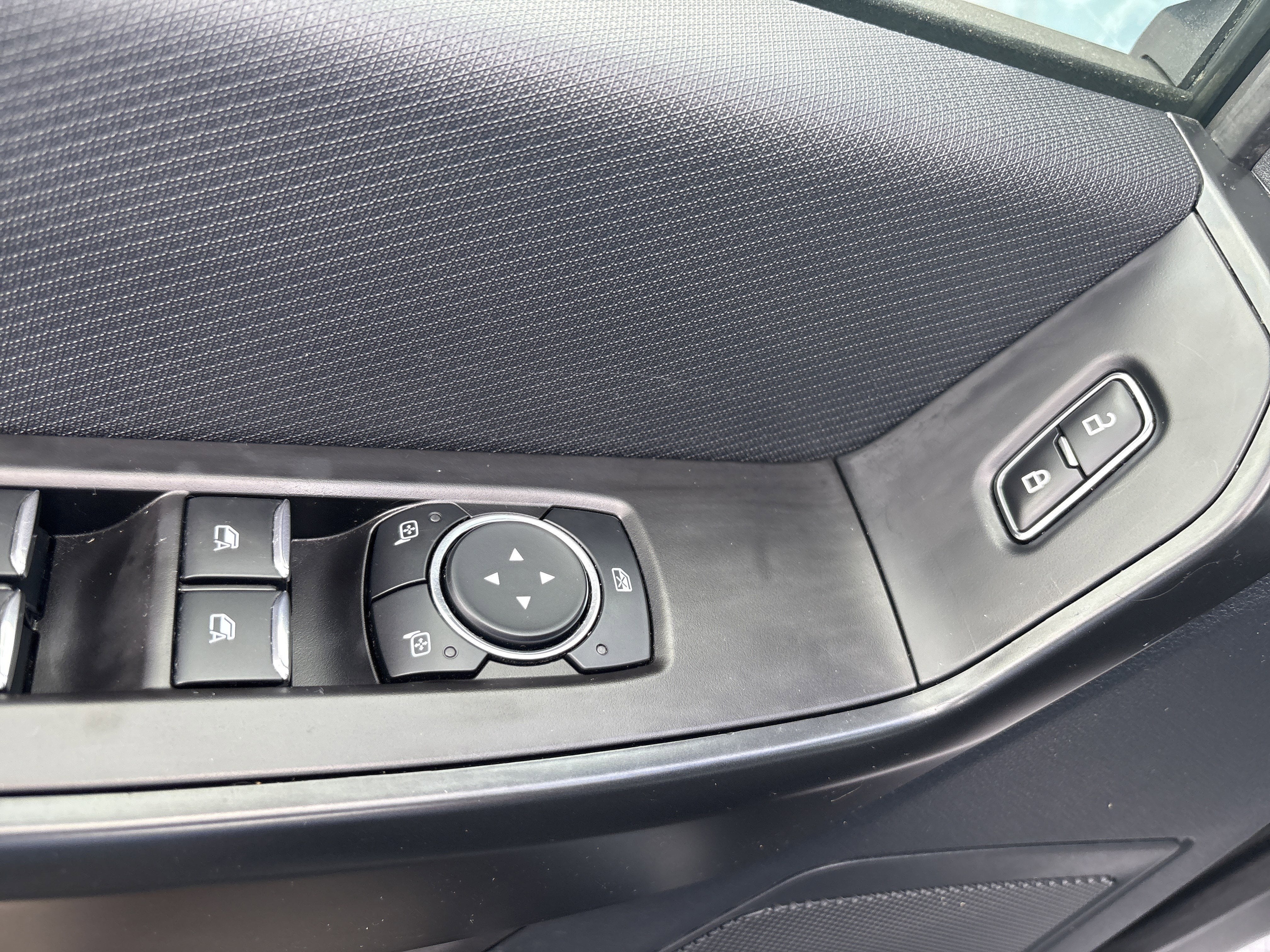 2023 Ford F-150 SXT
