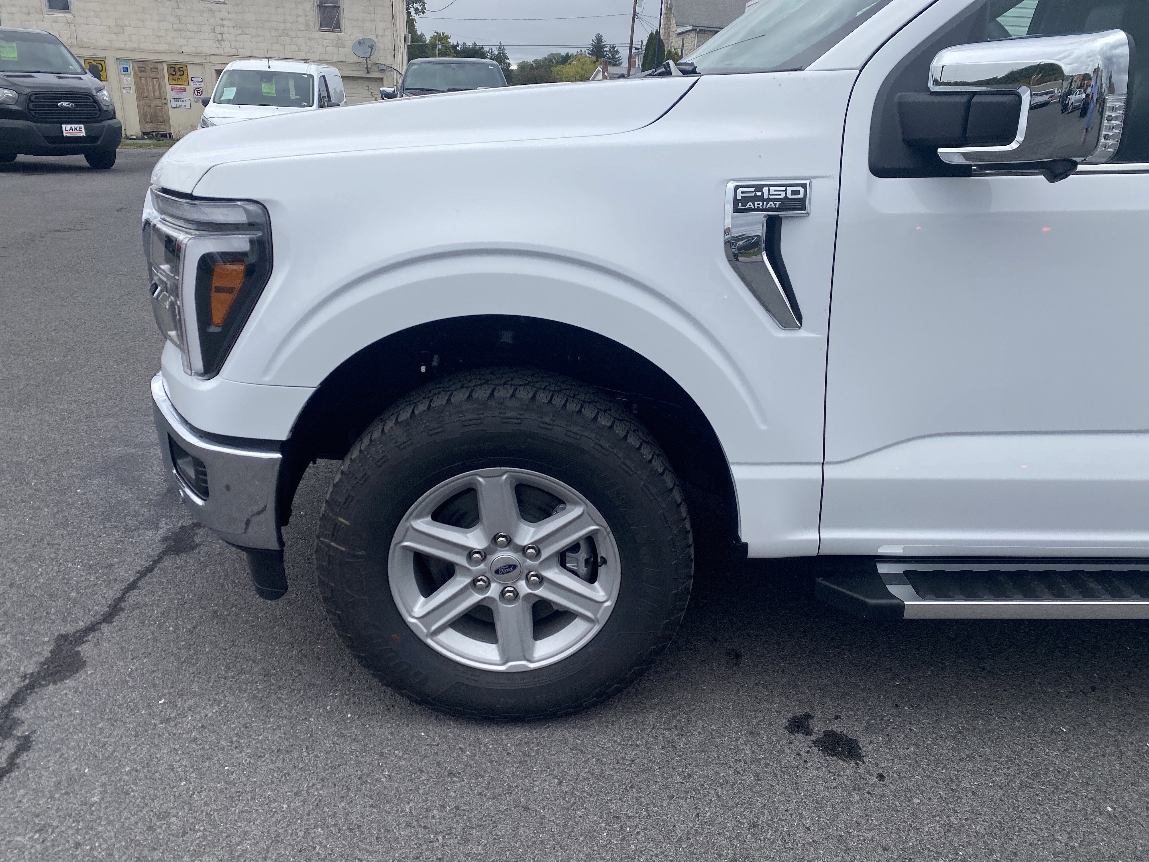 2025 Ford F-150 LARIAT