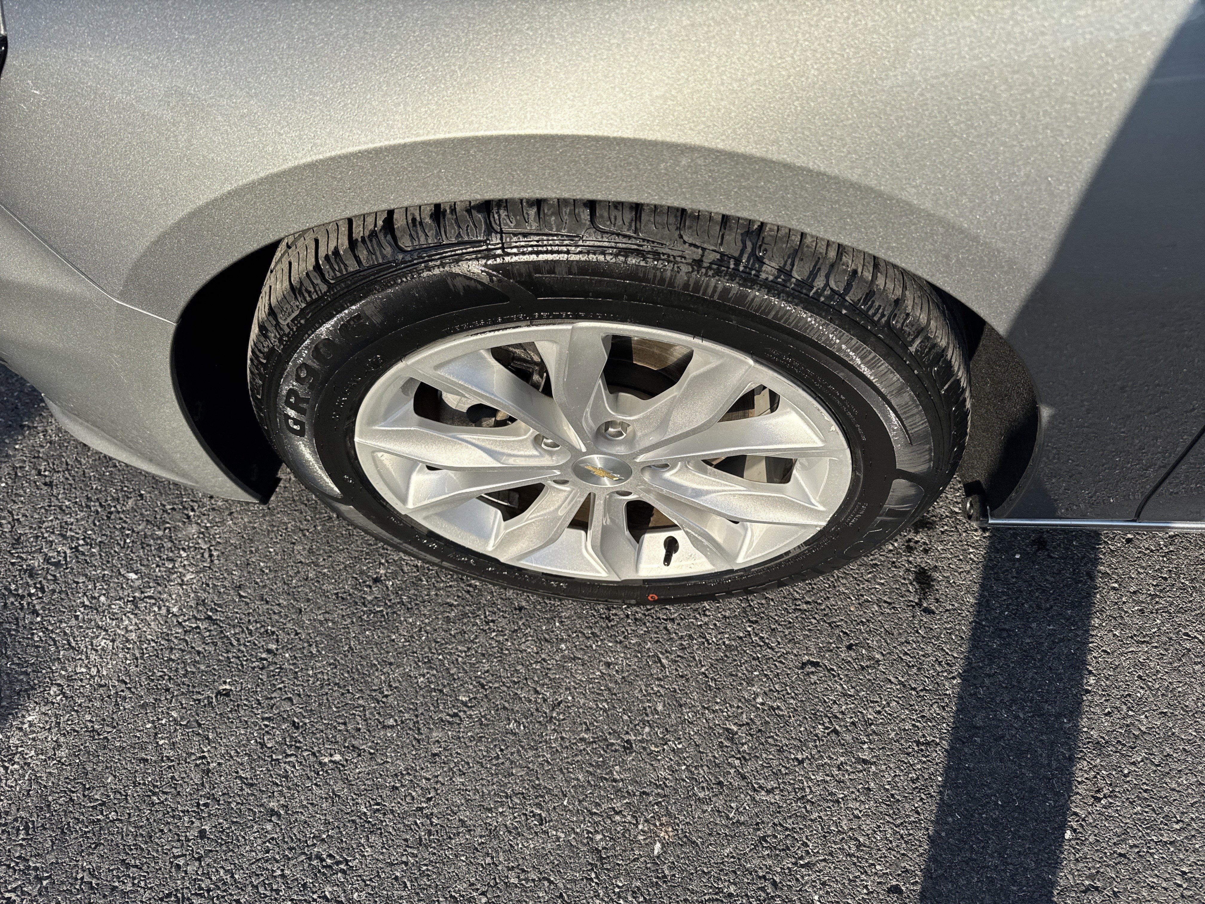 2024 Chevrolet MALIBU LT