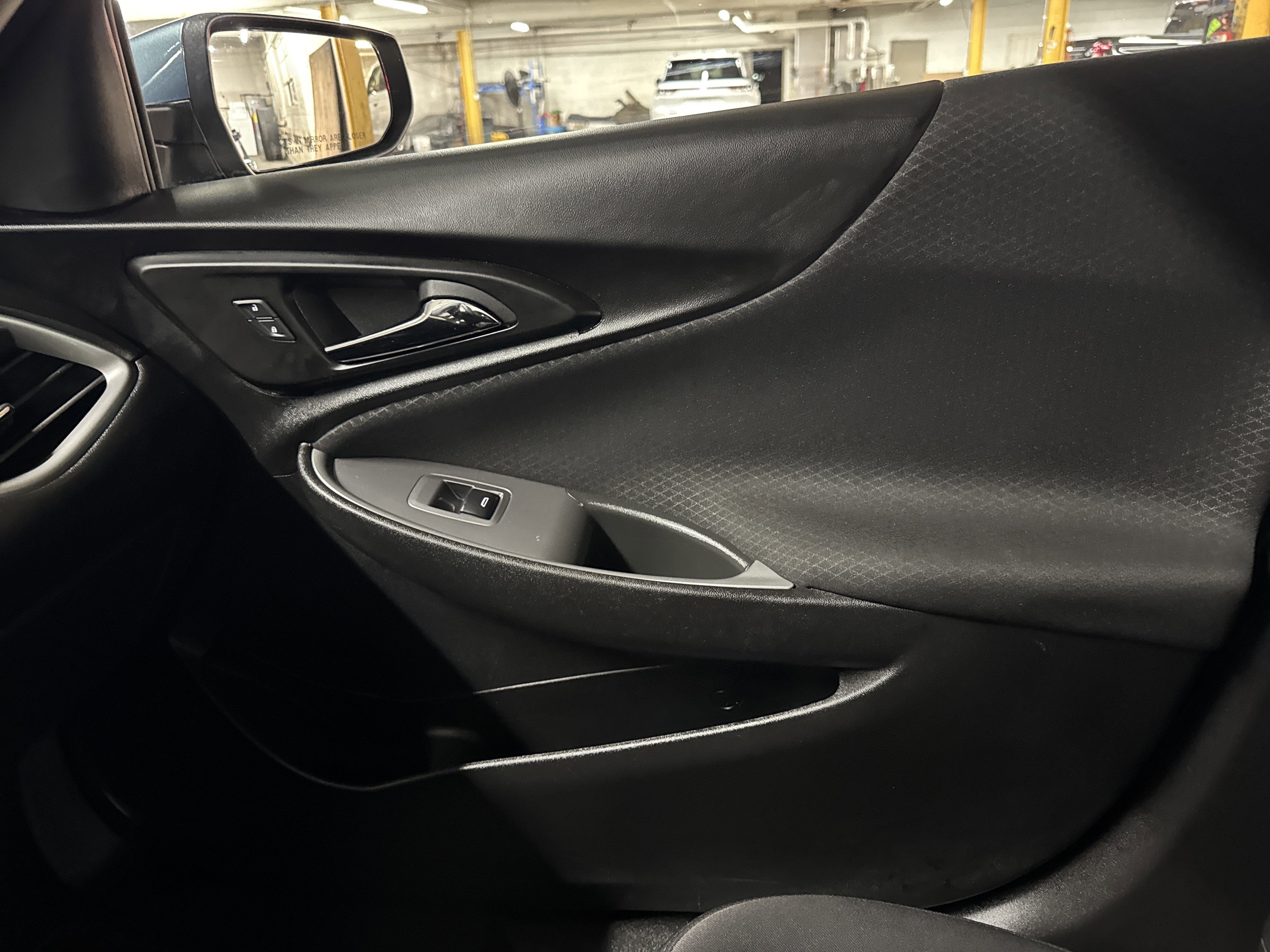 2024 Chevrolet MALIBU LT LT