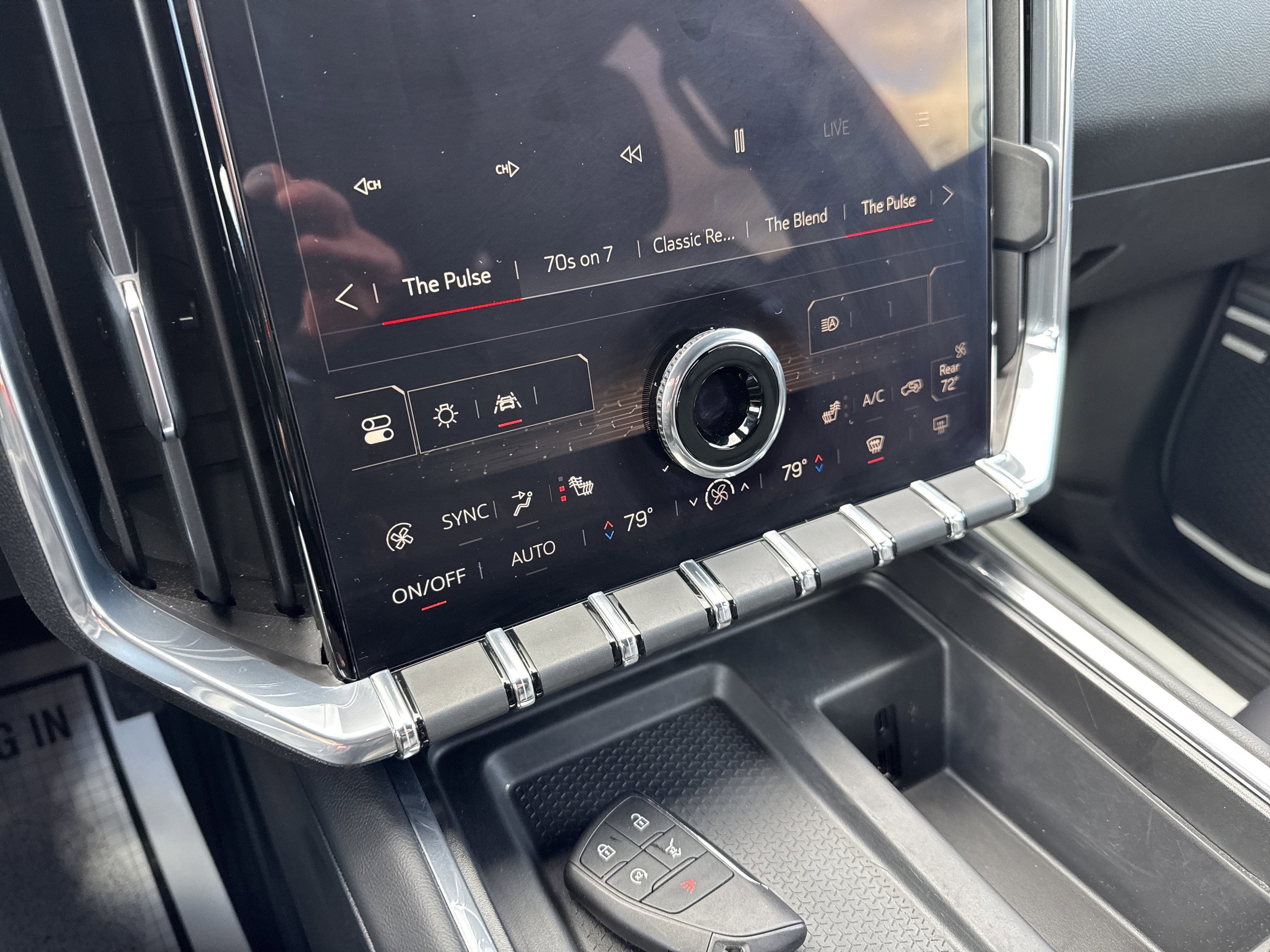 2024 GMC ACADIA UP LEVEL