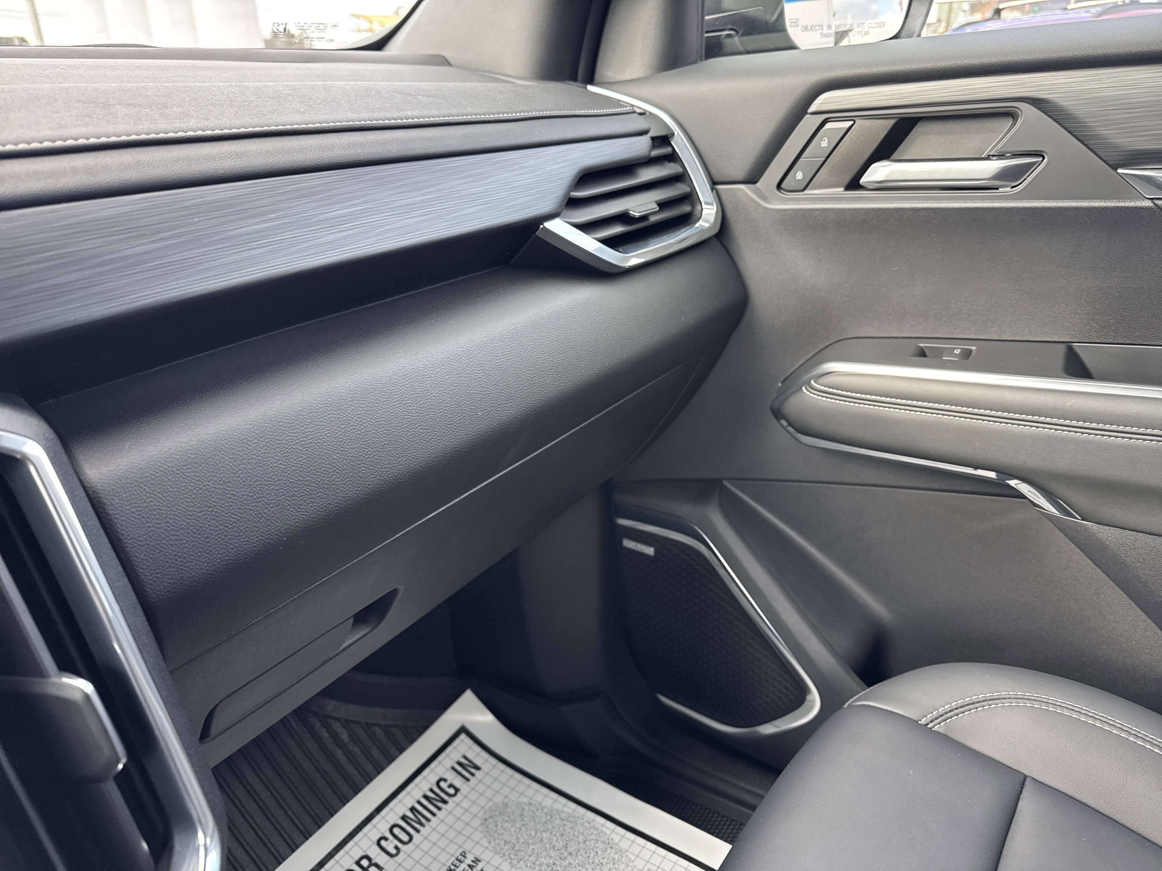 2024 GMC ACADIA UP LEVEL